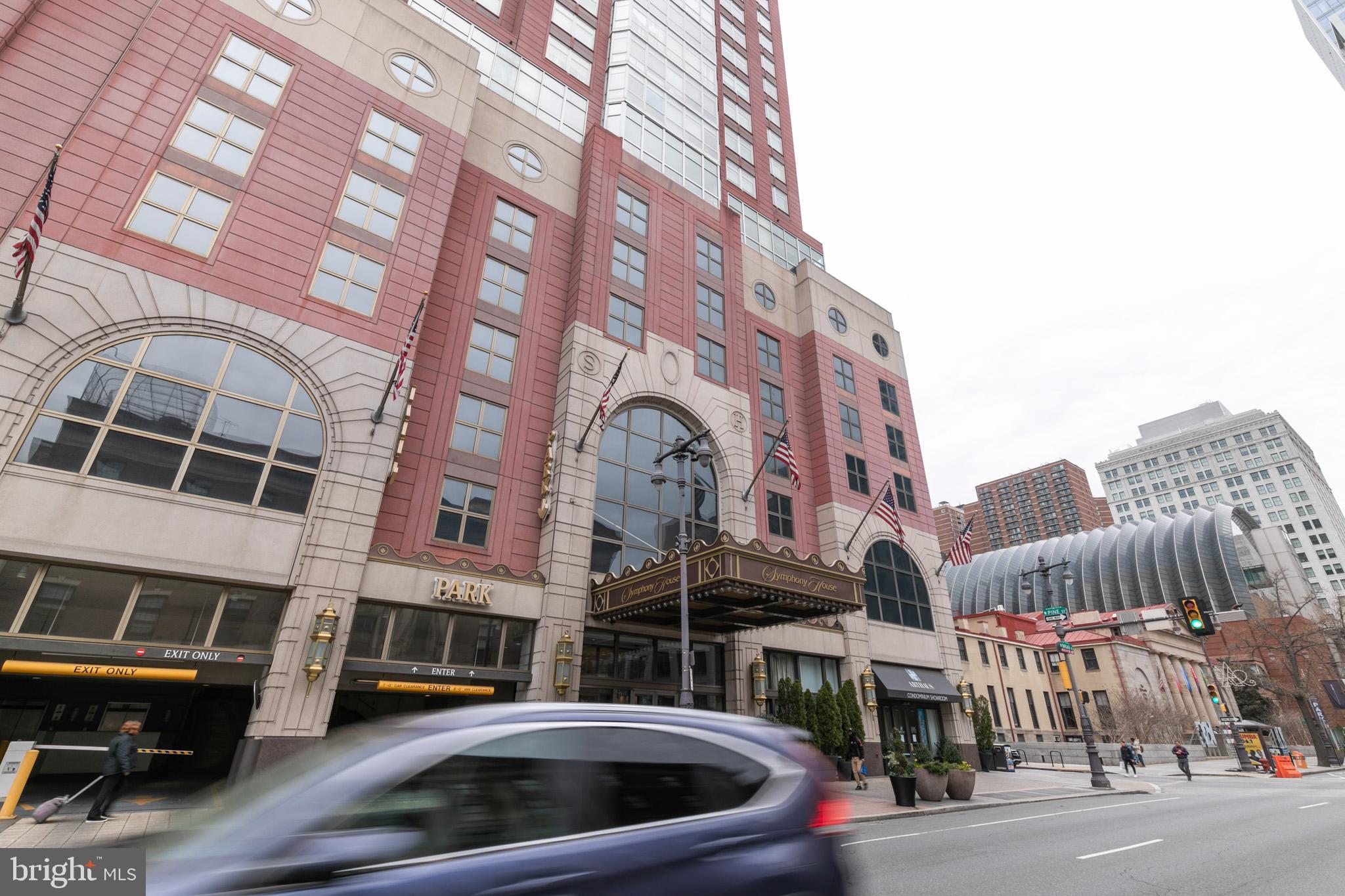 AVENUE OF THE ARTS - Residential