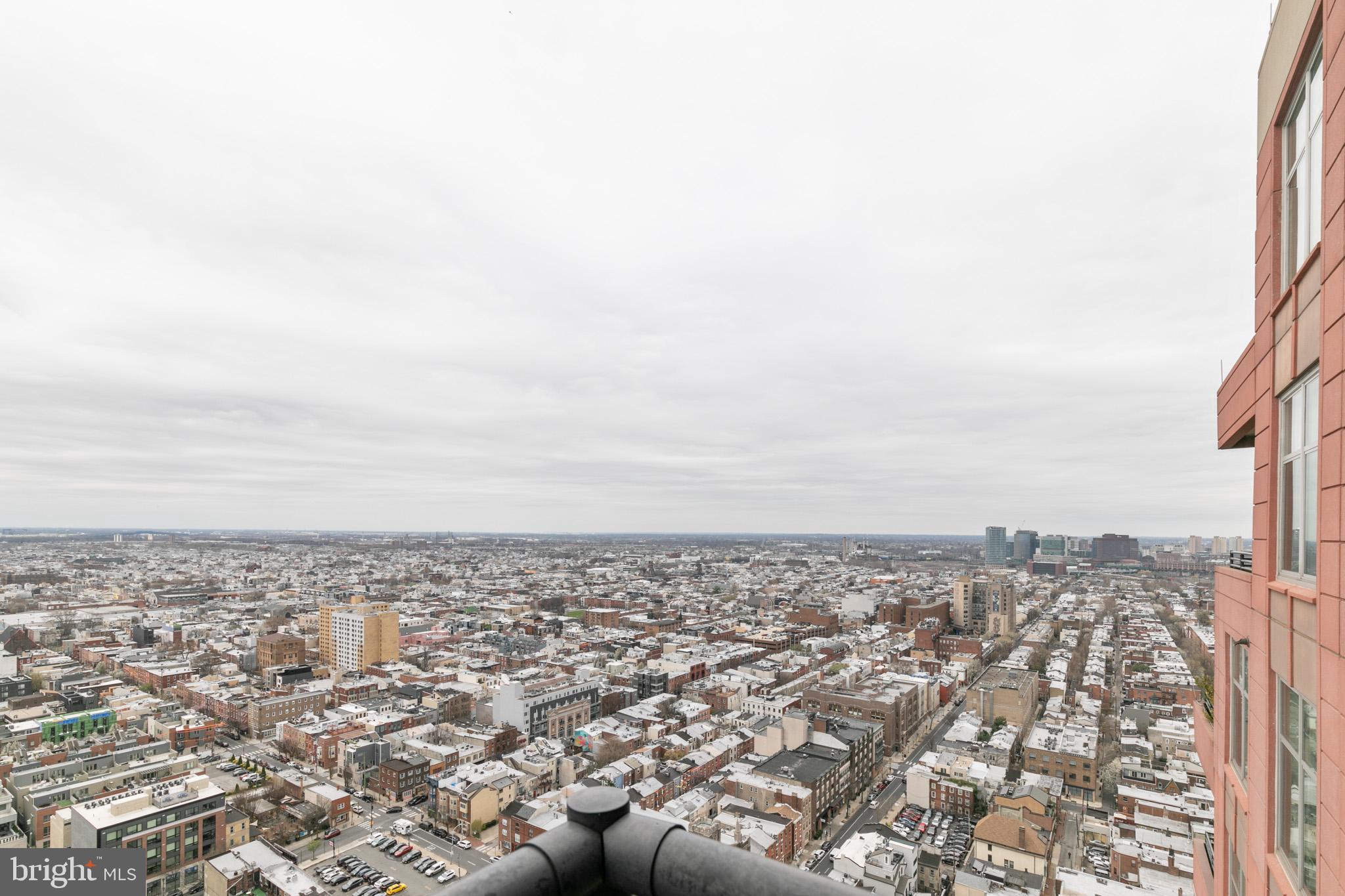 AVENUE OF THE ARTS - Residential