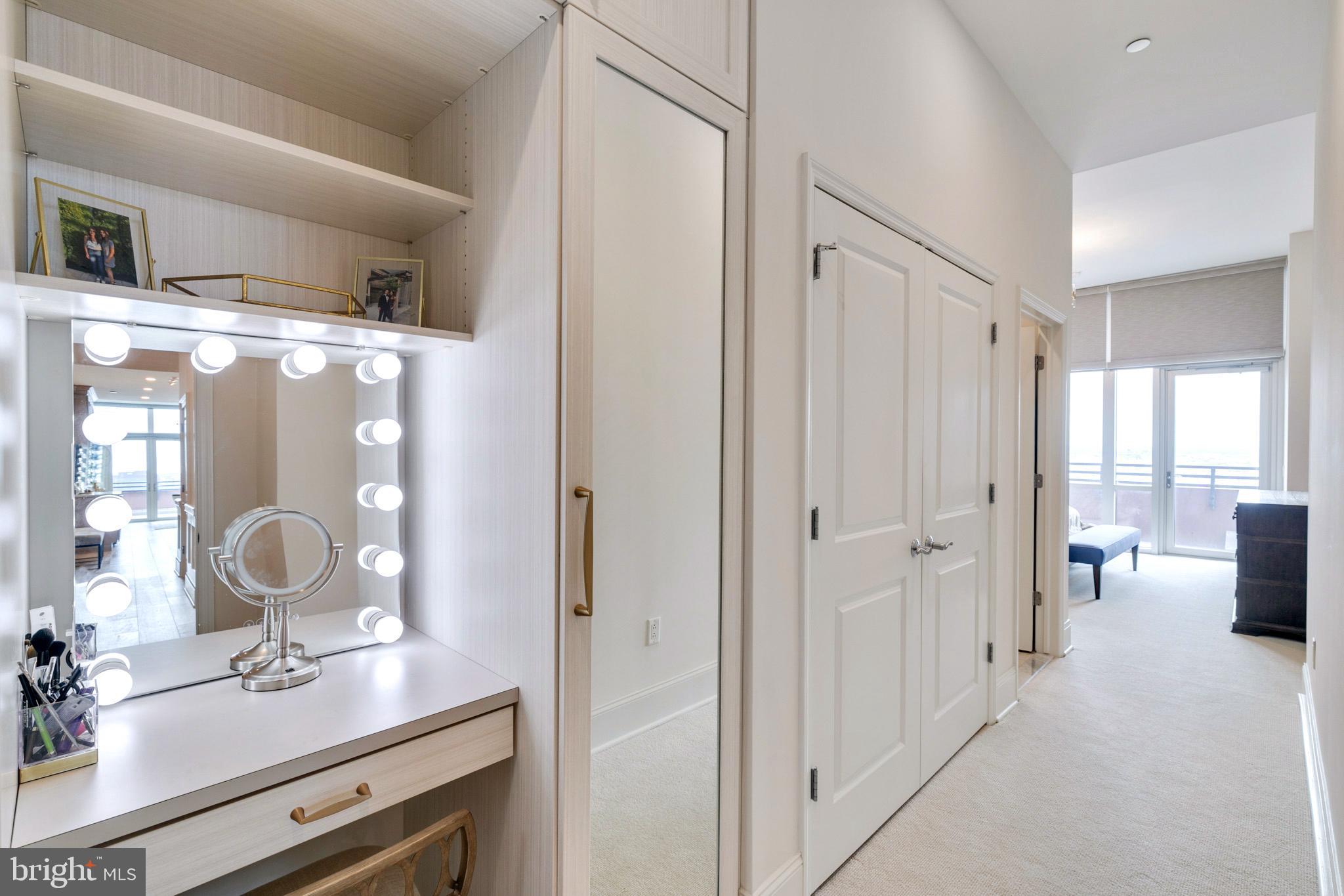 AVENUE OF THE ARTS - Residential