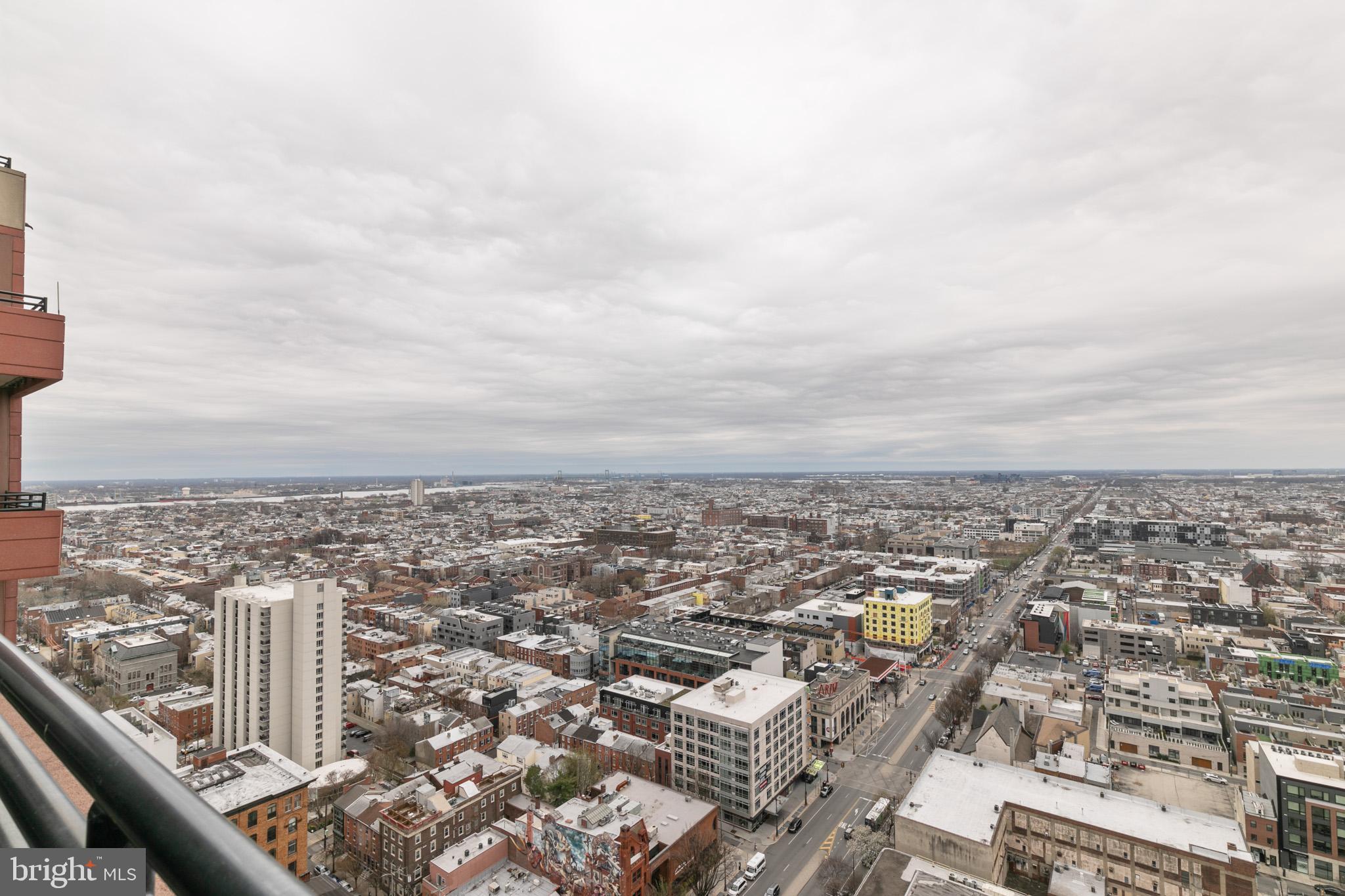 AVENUE OF THE ARTS - Residential