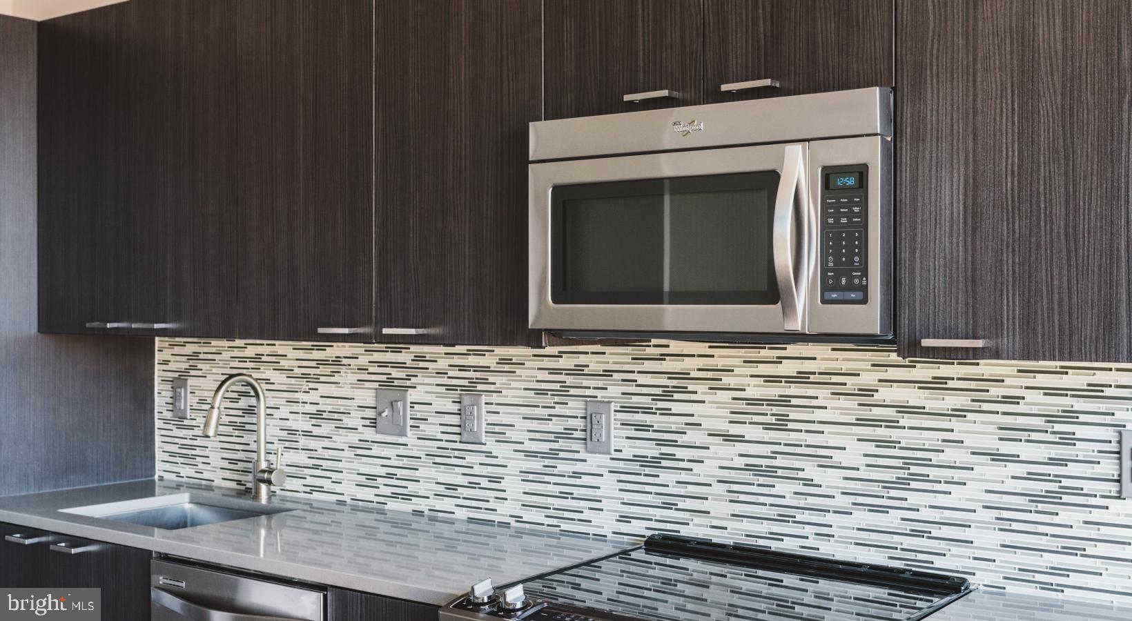 ART MUSEUM AREA - Residential Lease