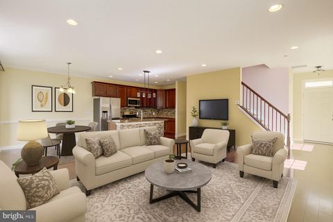 Photo of 101 Pearce Lane, MONMOUTH JUNCTION, NJ 08852 (MLS # NJMX2010422) Photo of 101 Pearce Lane, MONMOUTH JUNCTION, NJ 08852 (MLS # NJMX2010422)