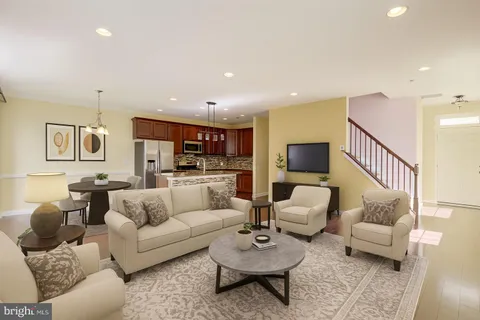 101 Pearce Lane, Monmouth Junction, NJ MLS: NJMX2010422