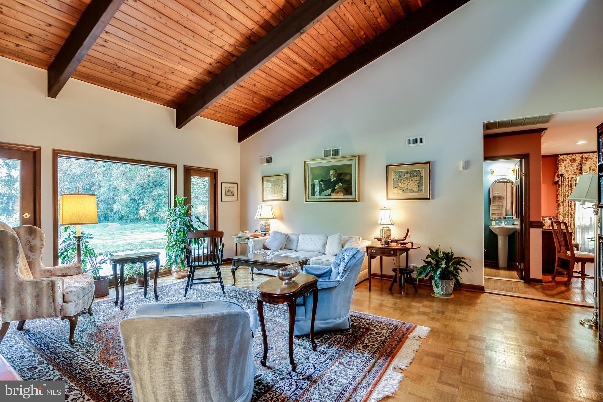 HOBBITS GLEN - Residential