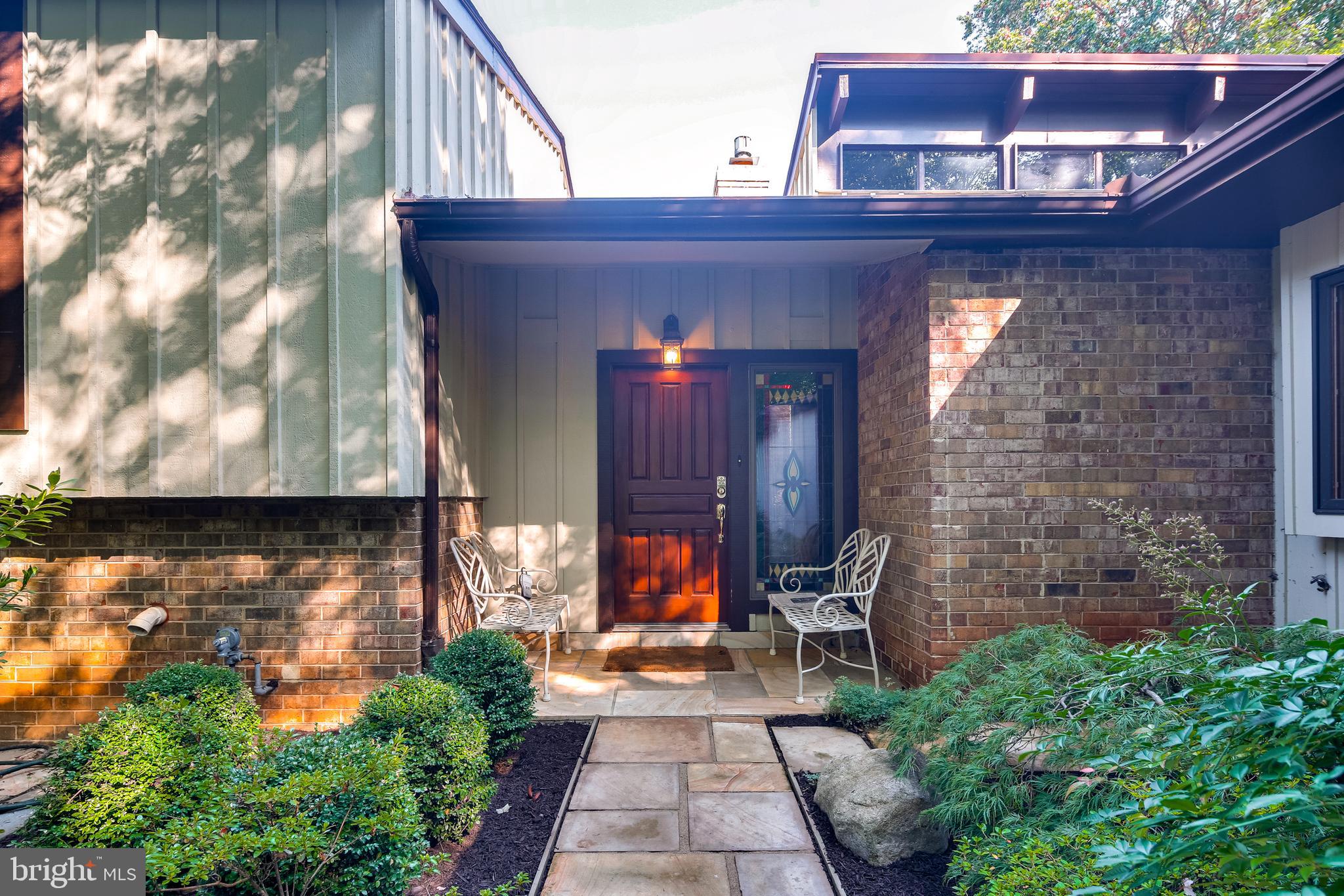 HOBBITS GLEN - Residential