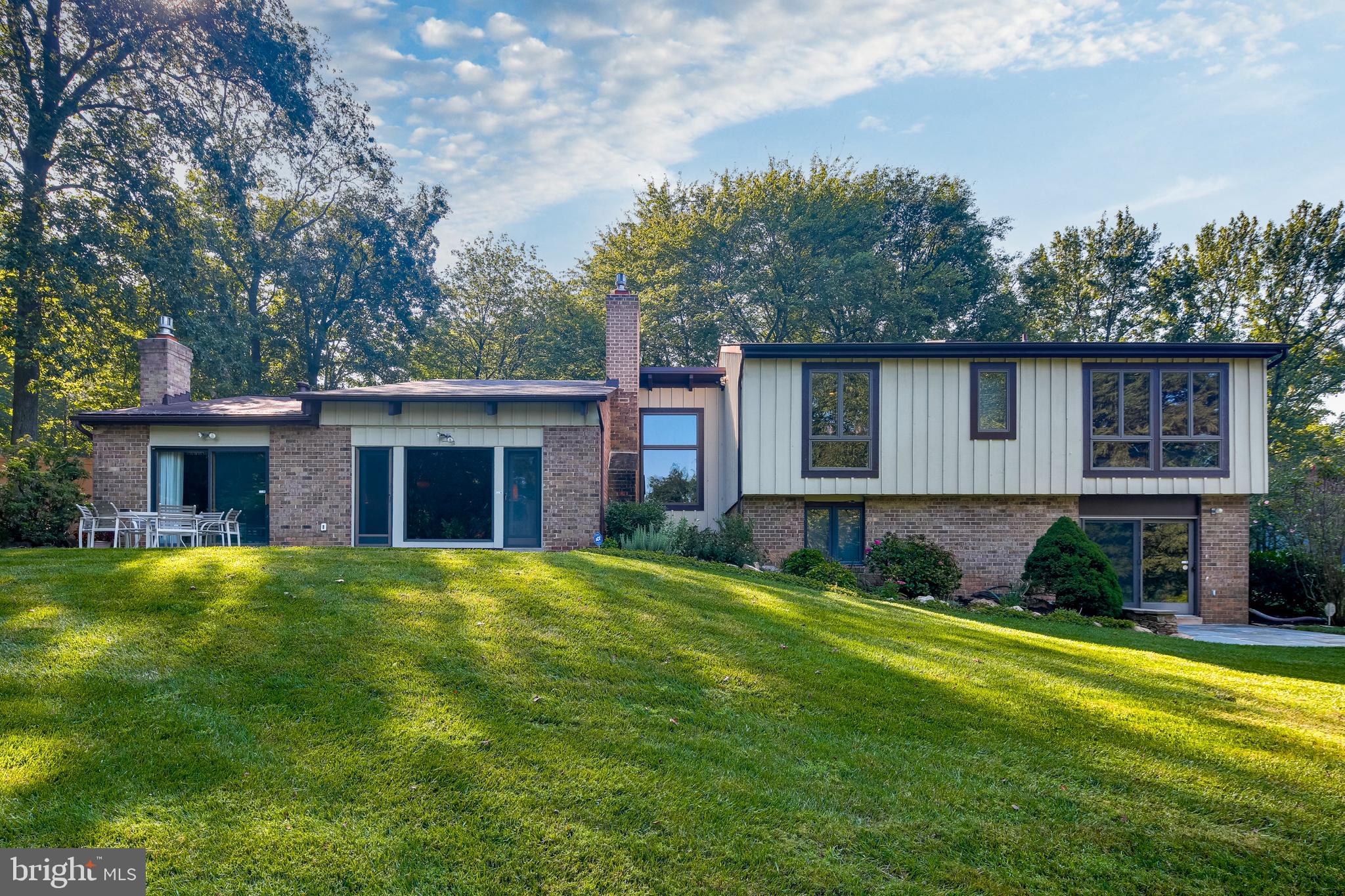 HOBBITS GLEN - Residential