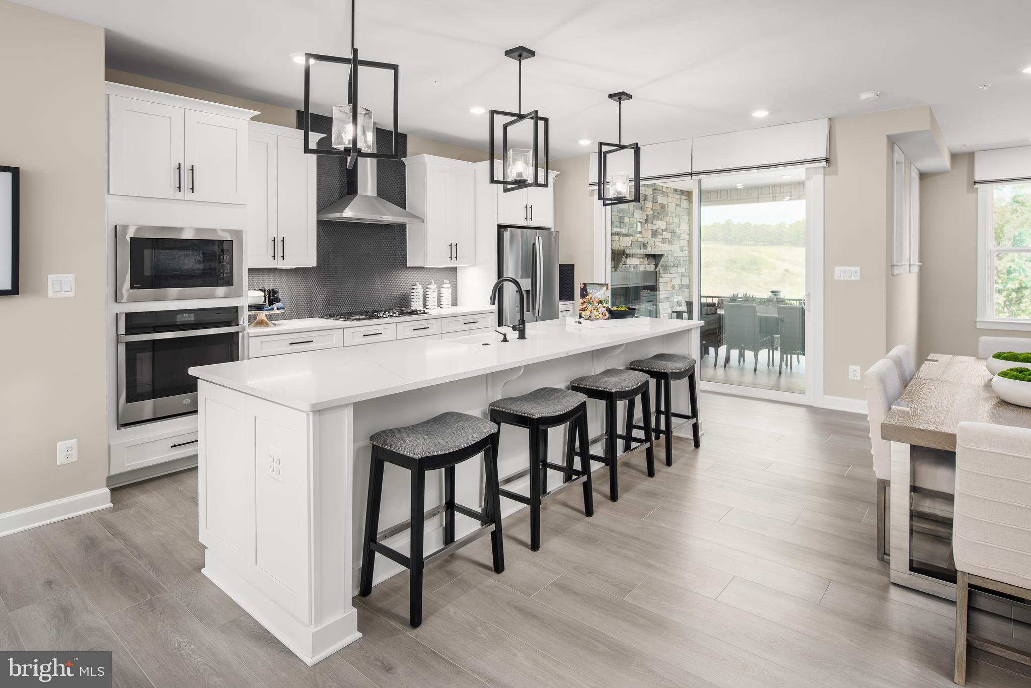 LONGVIEW RIDGE - Residential