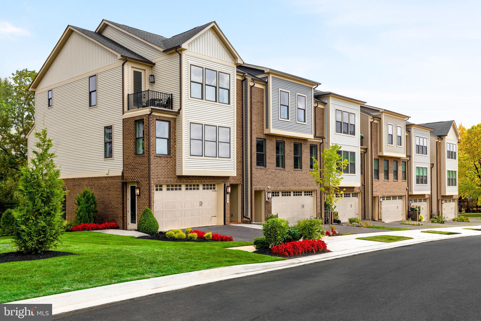 LONGVIEW RIDGE - Residential