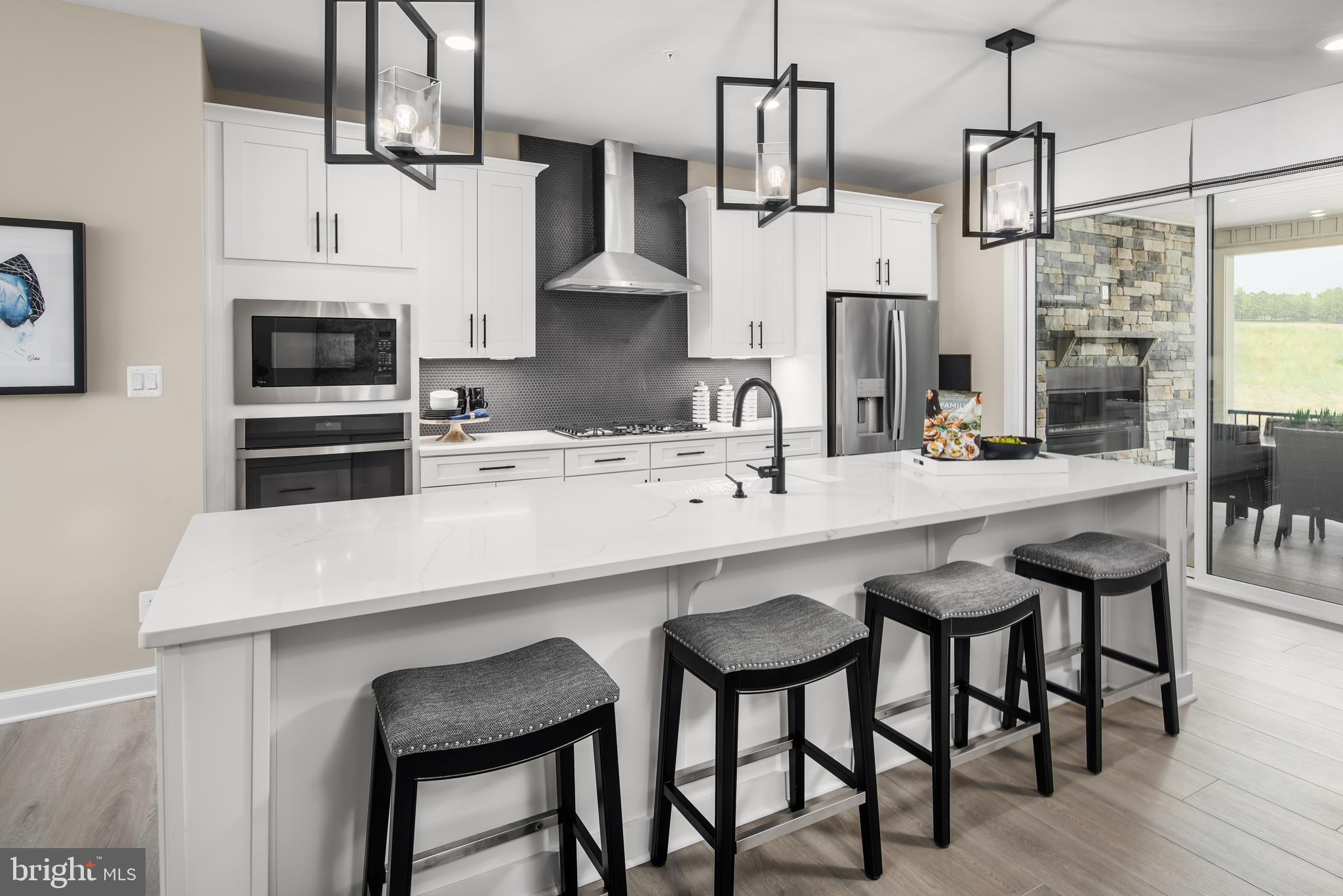 LONGVIEW RIDGE - Residential