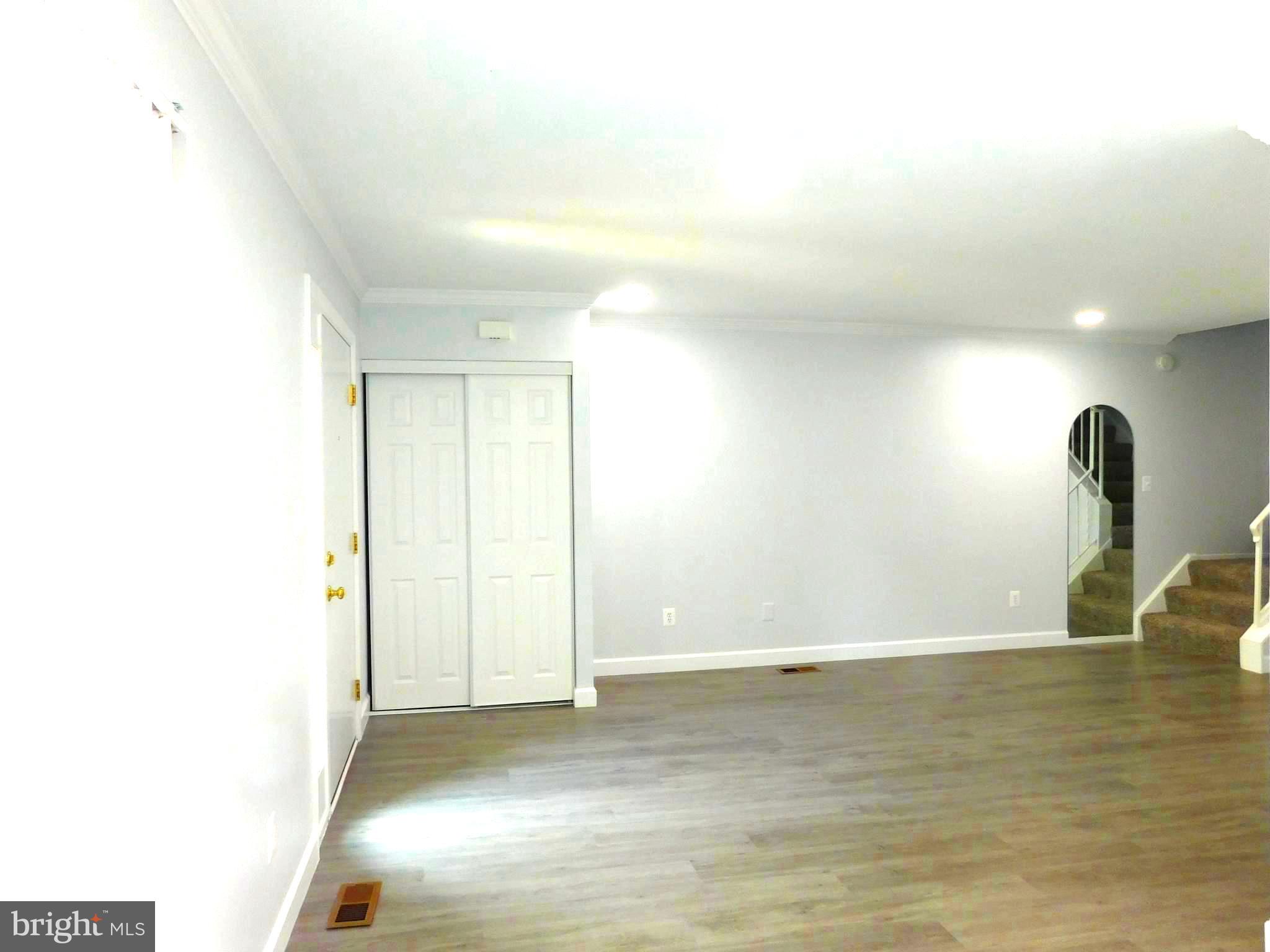 ESSEX PLACE - Residential