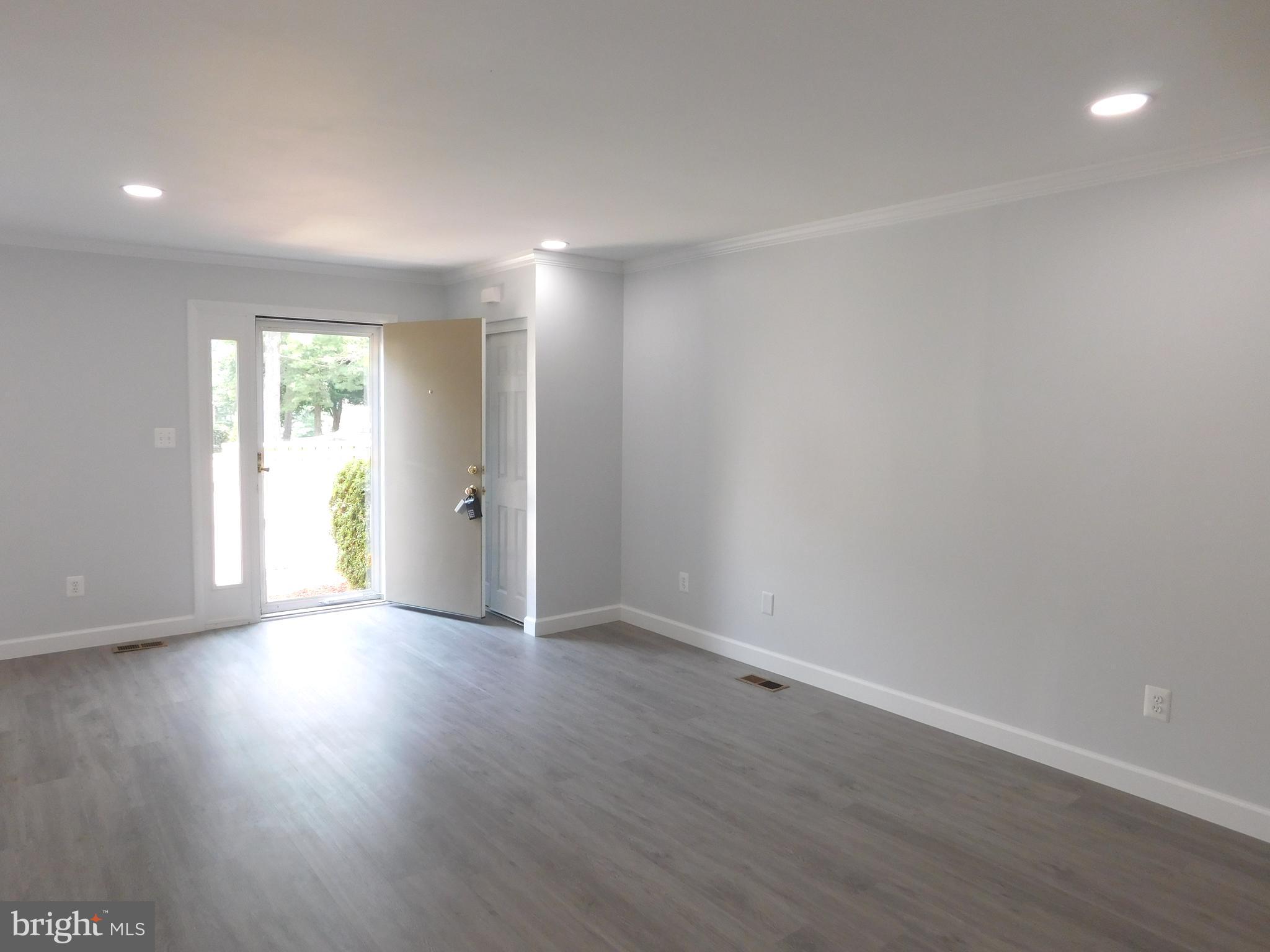 ESSEX PLACE - Residential