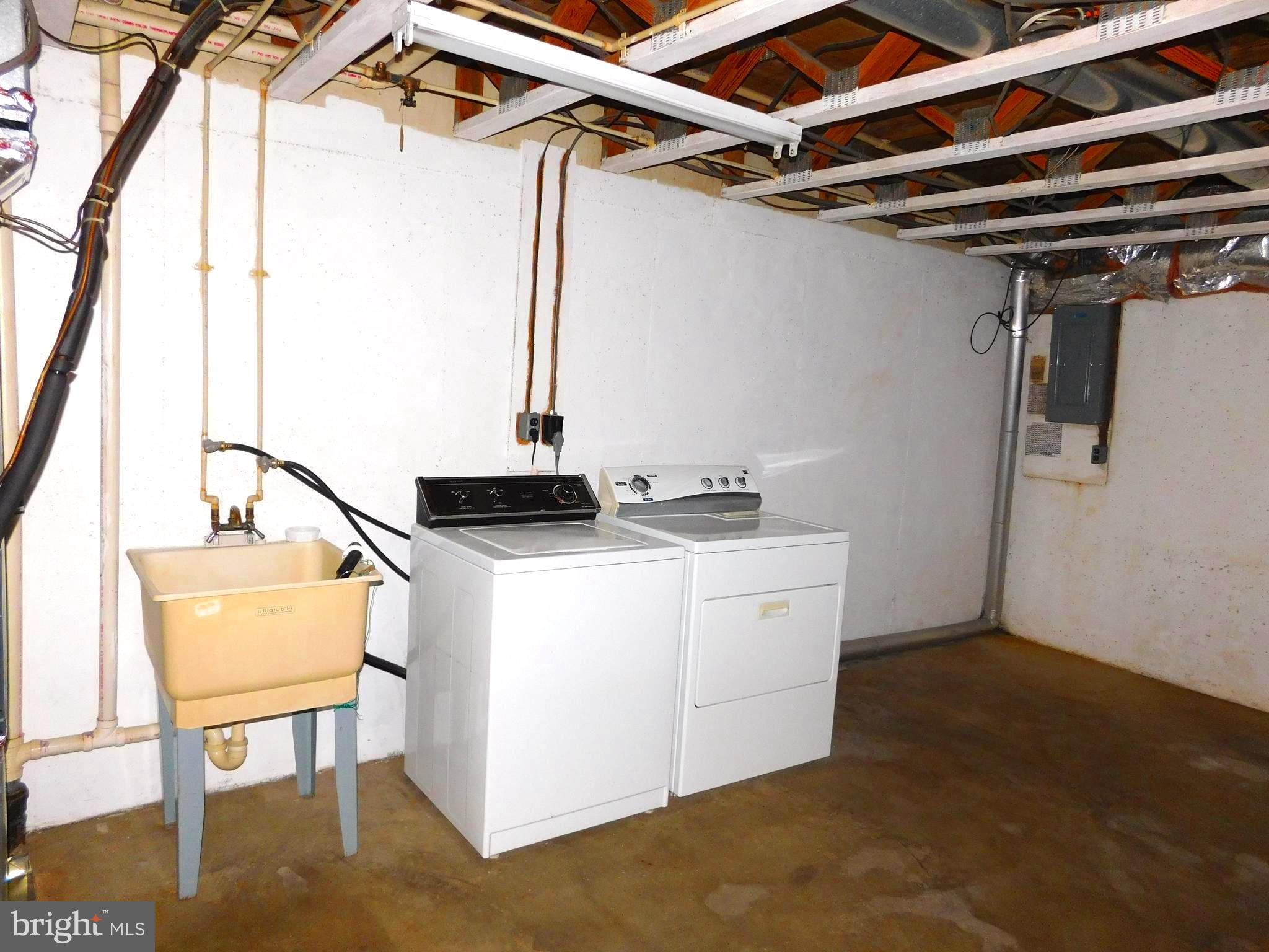 ESSEX PLACE - Residential