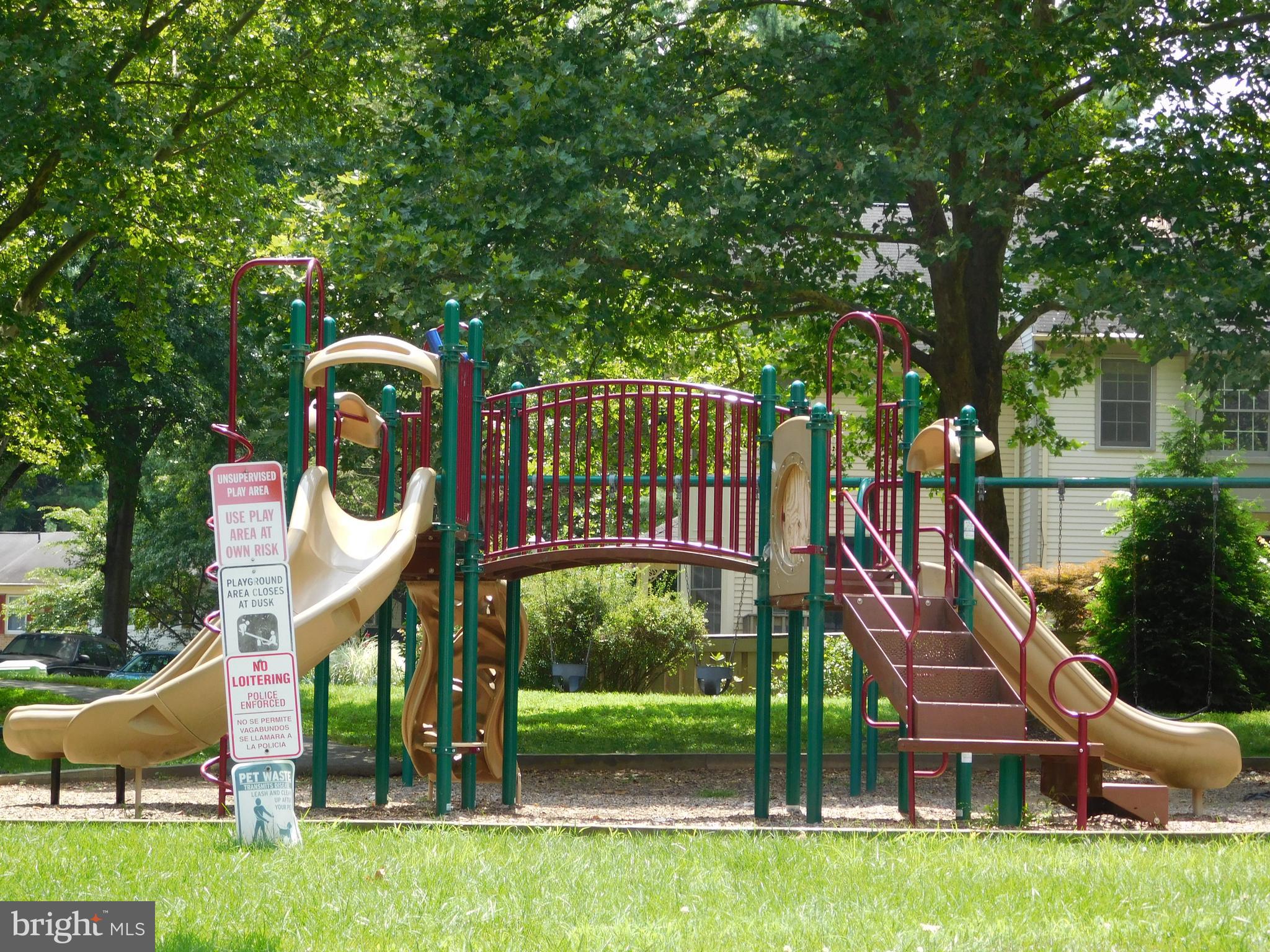 ESSEX PLACE - Residential