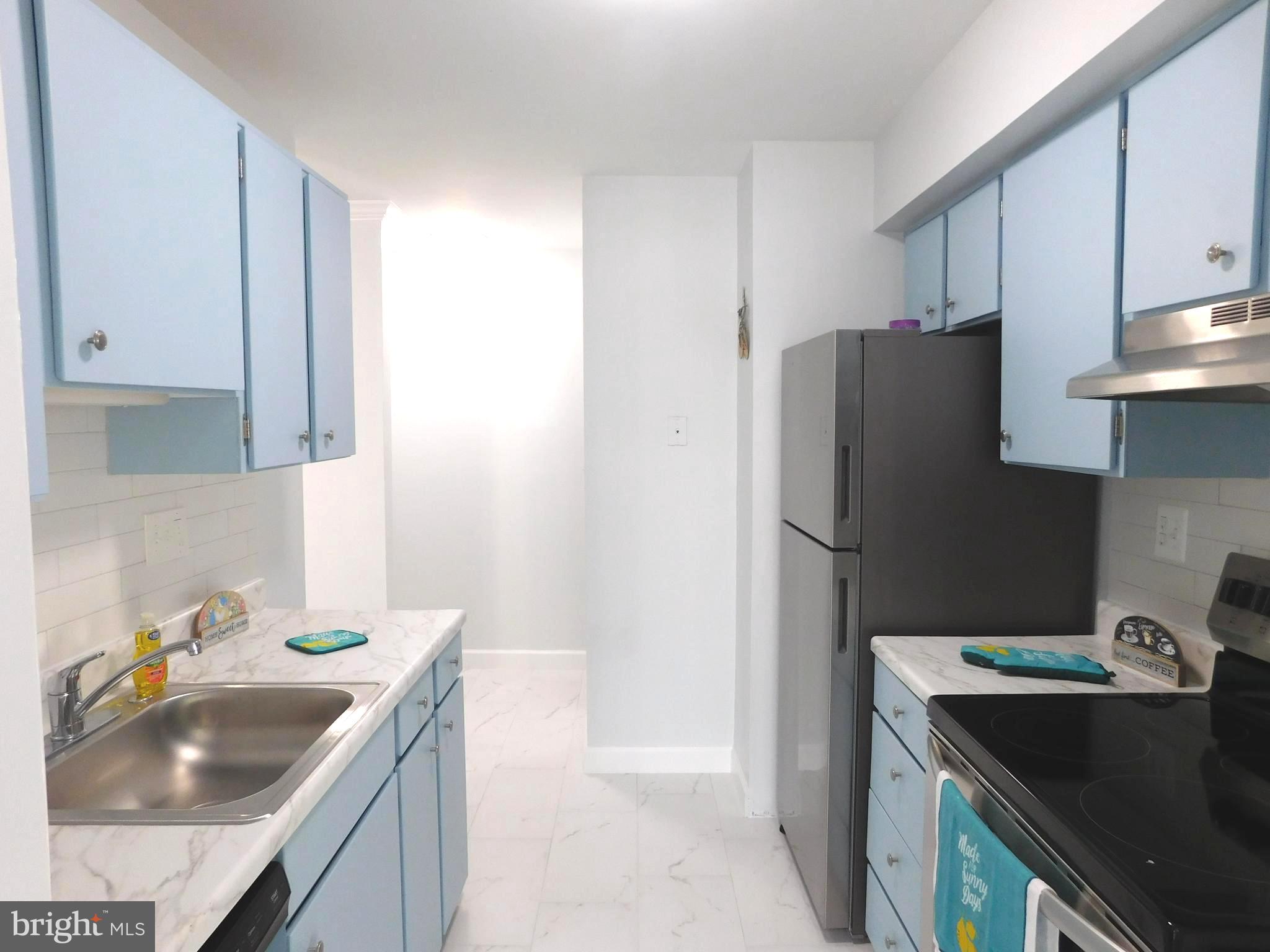 ESSEX PLACE - Residential