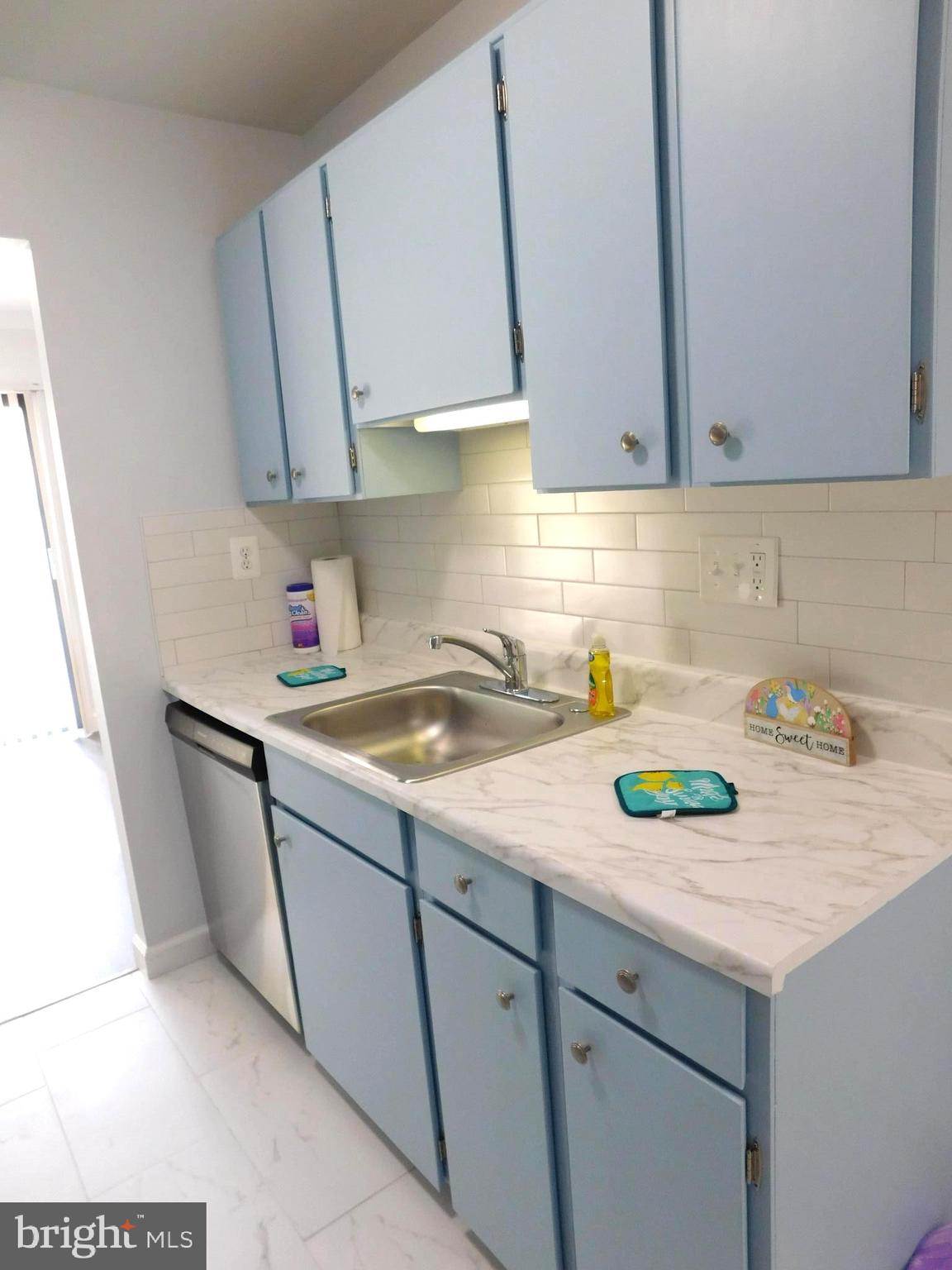 ESSEX PLACE - Residential