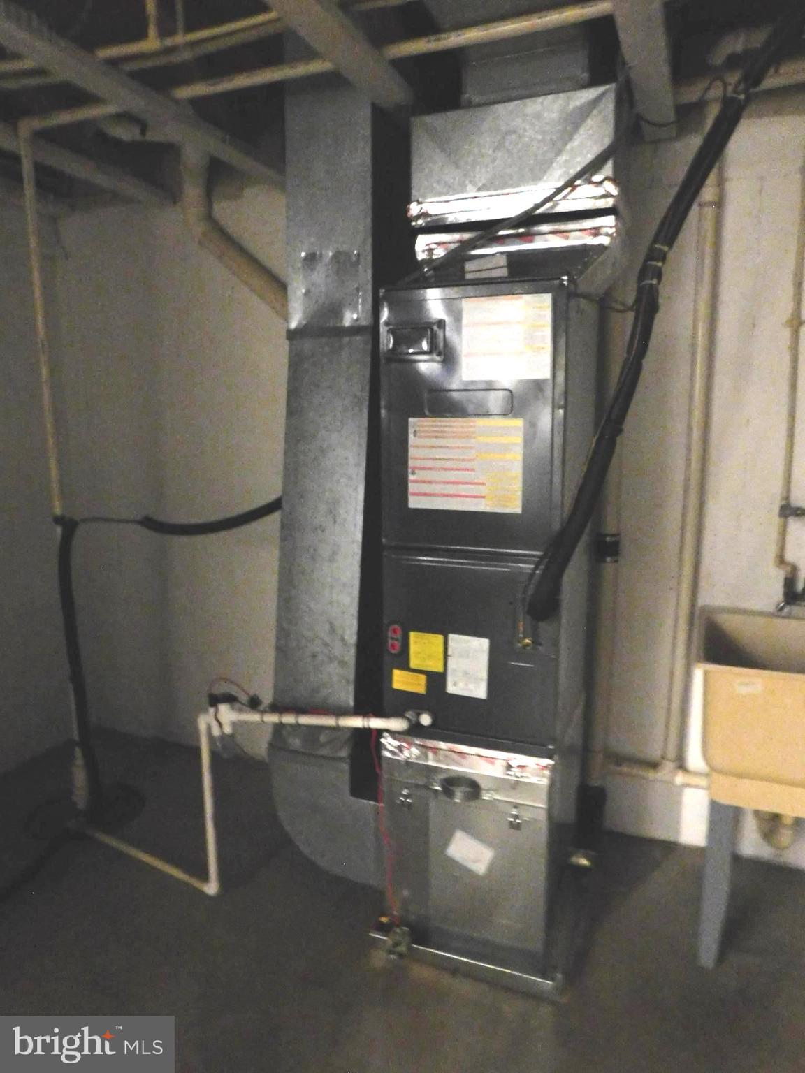 ESSEX PLACE - Residential