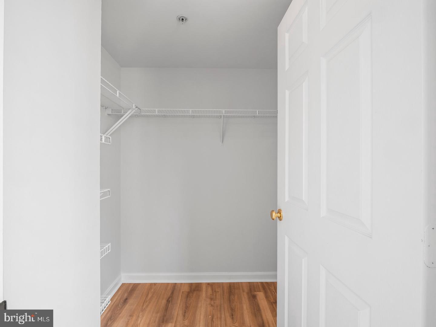 LEXINGTON SQUARE - Residential