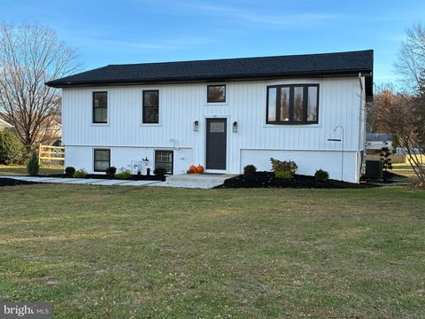 60 WAVERLY AVENUE LANCASTER PA 17601