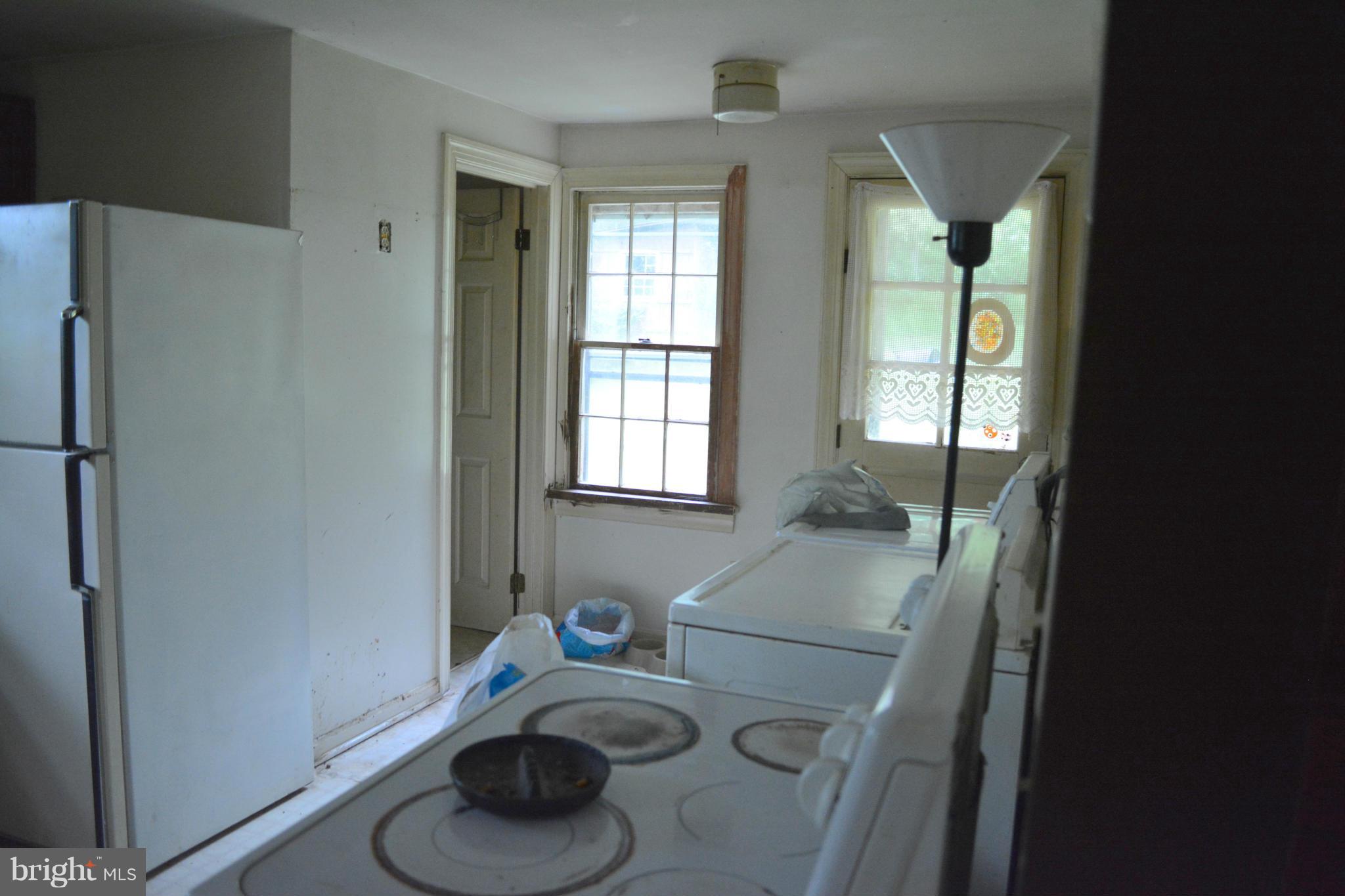 BL & NANCY WELCH - Residential