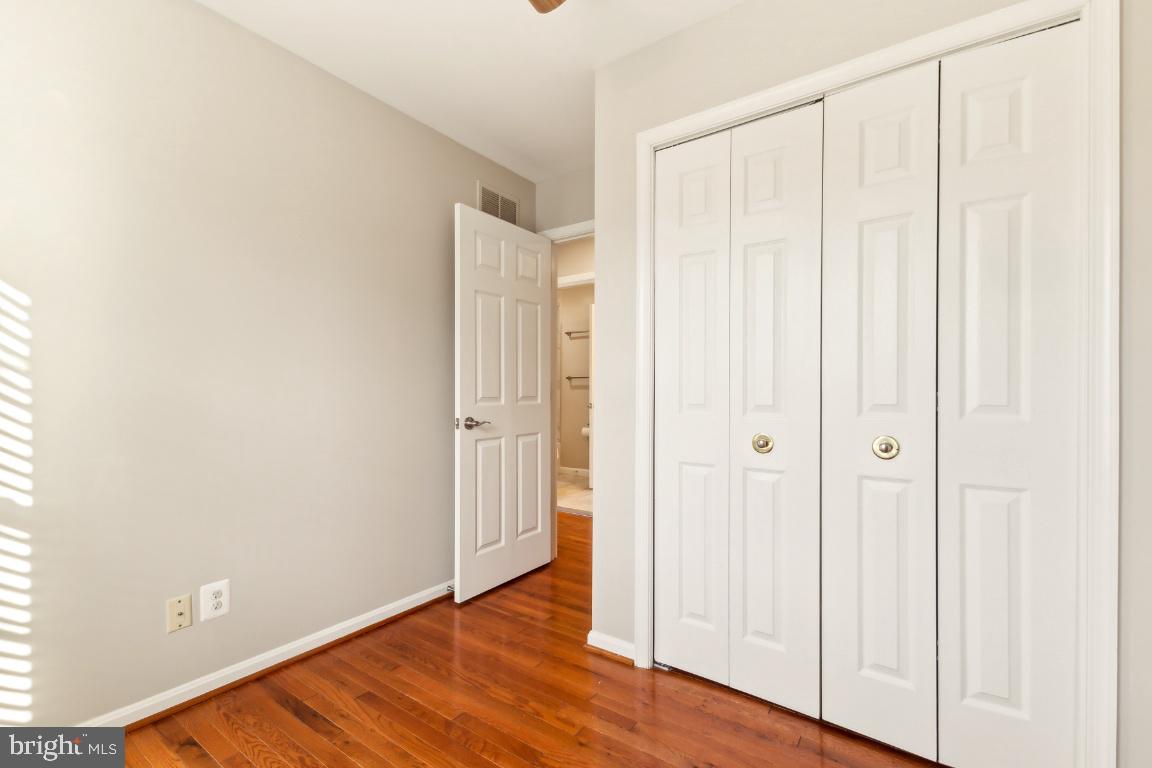 CAROLYN FOREST - Residential Lease