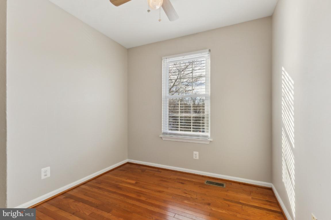 CAROLYN FOREST - Residential Lease