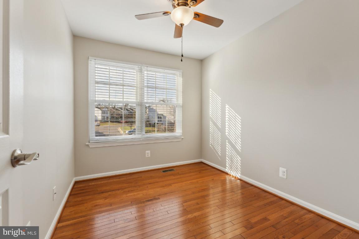 CAROLYN FOREST - Residential Lease