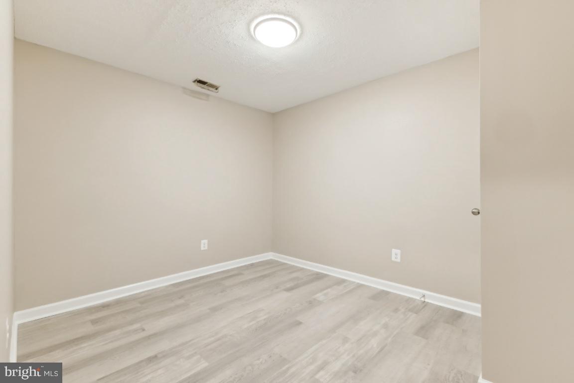 CAROLYN FOREST - Residential Lease