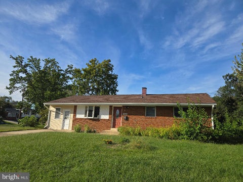 Photo of 6820 Mayo Court, SPRINGFIELD, VA 22150 (MLS # VAFX2343968)