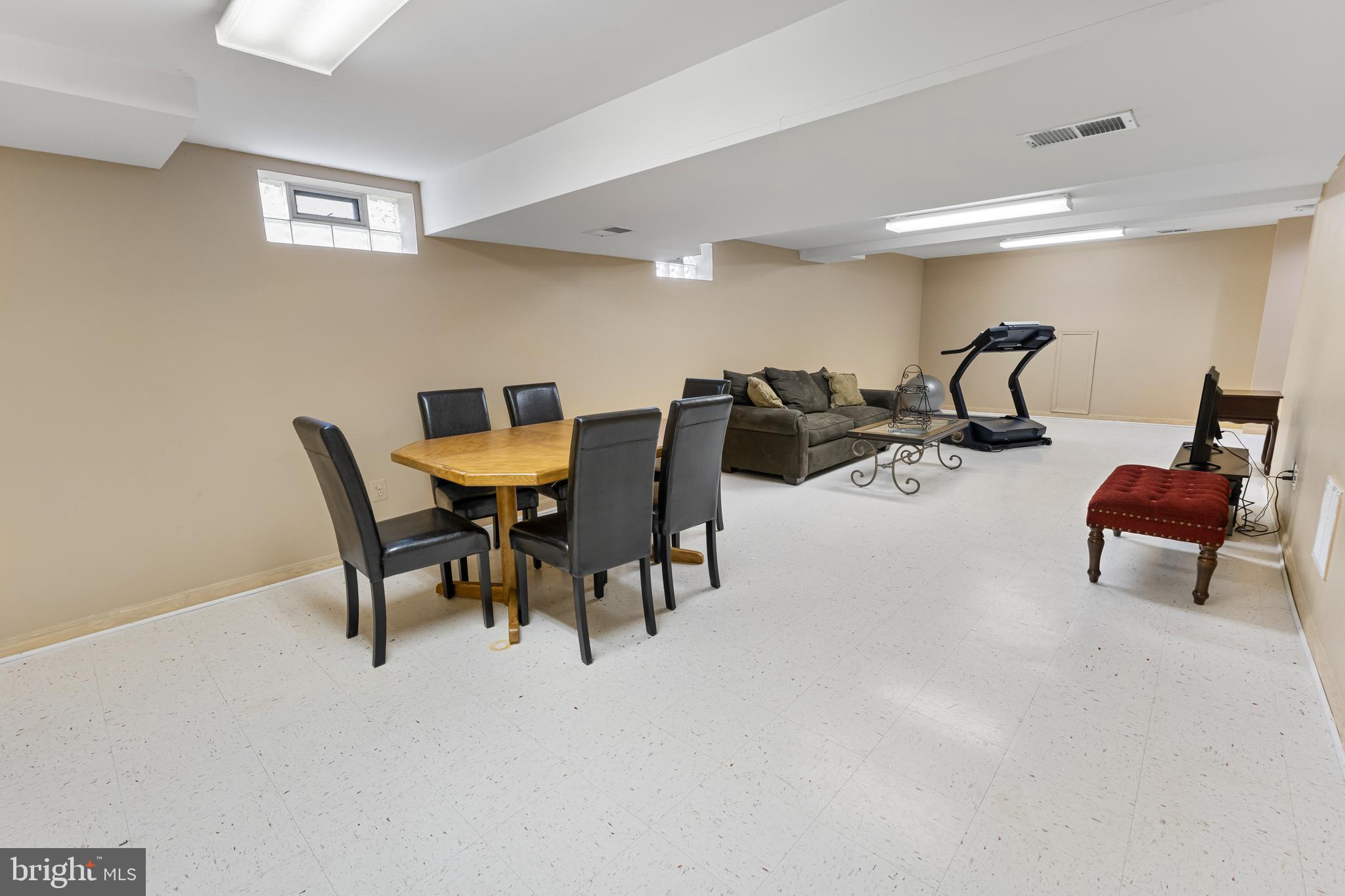 OWINGS MILLS - Residential