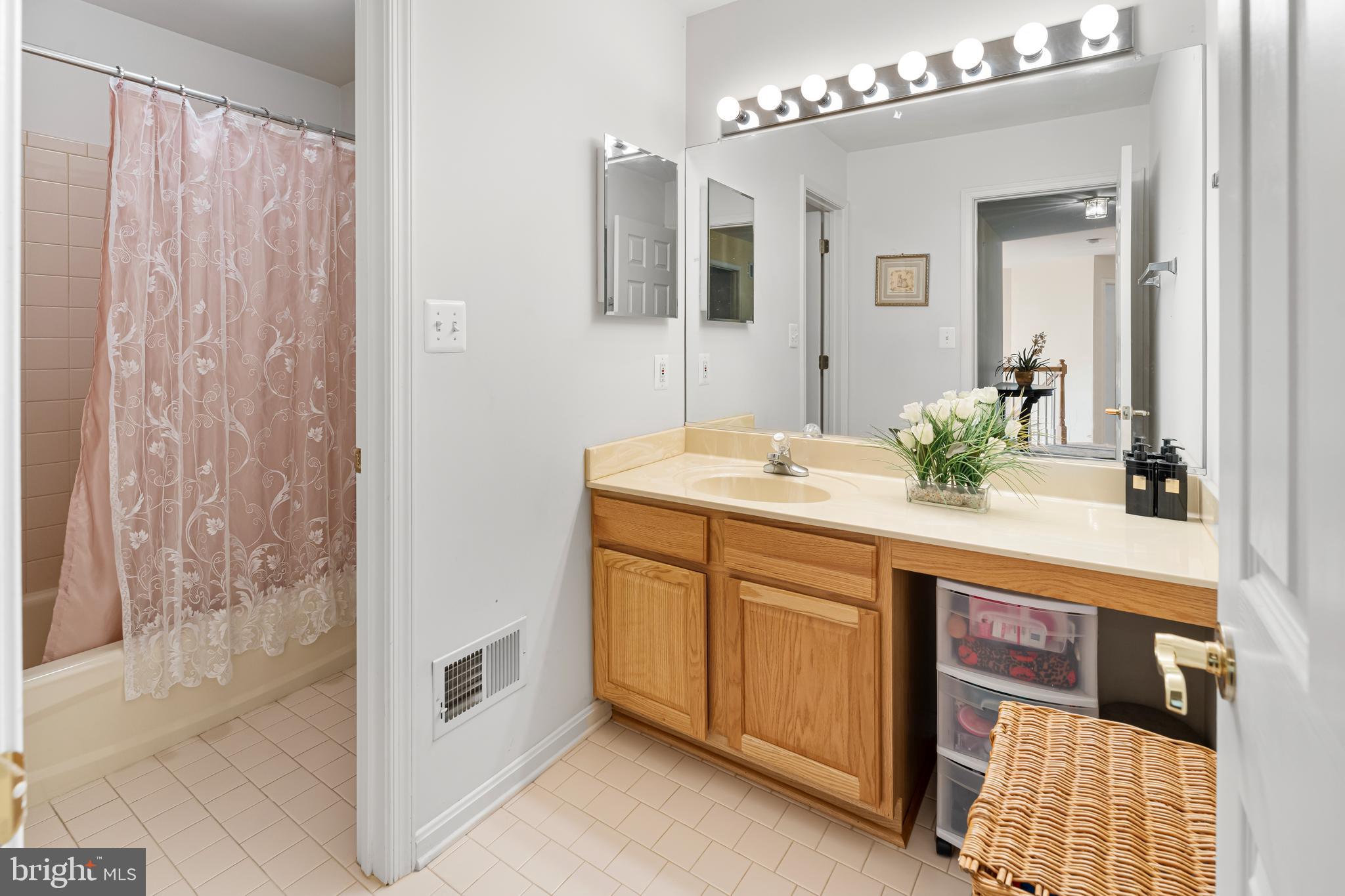 OWINGS MILLS - Residential