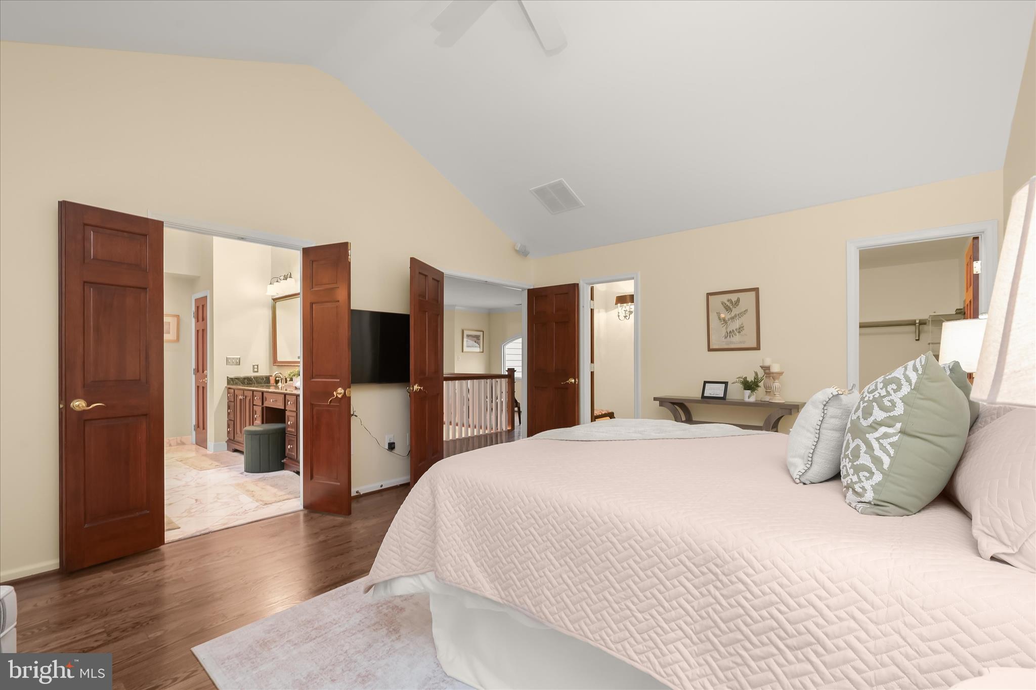 PEBBLE CREEK - Residential