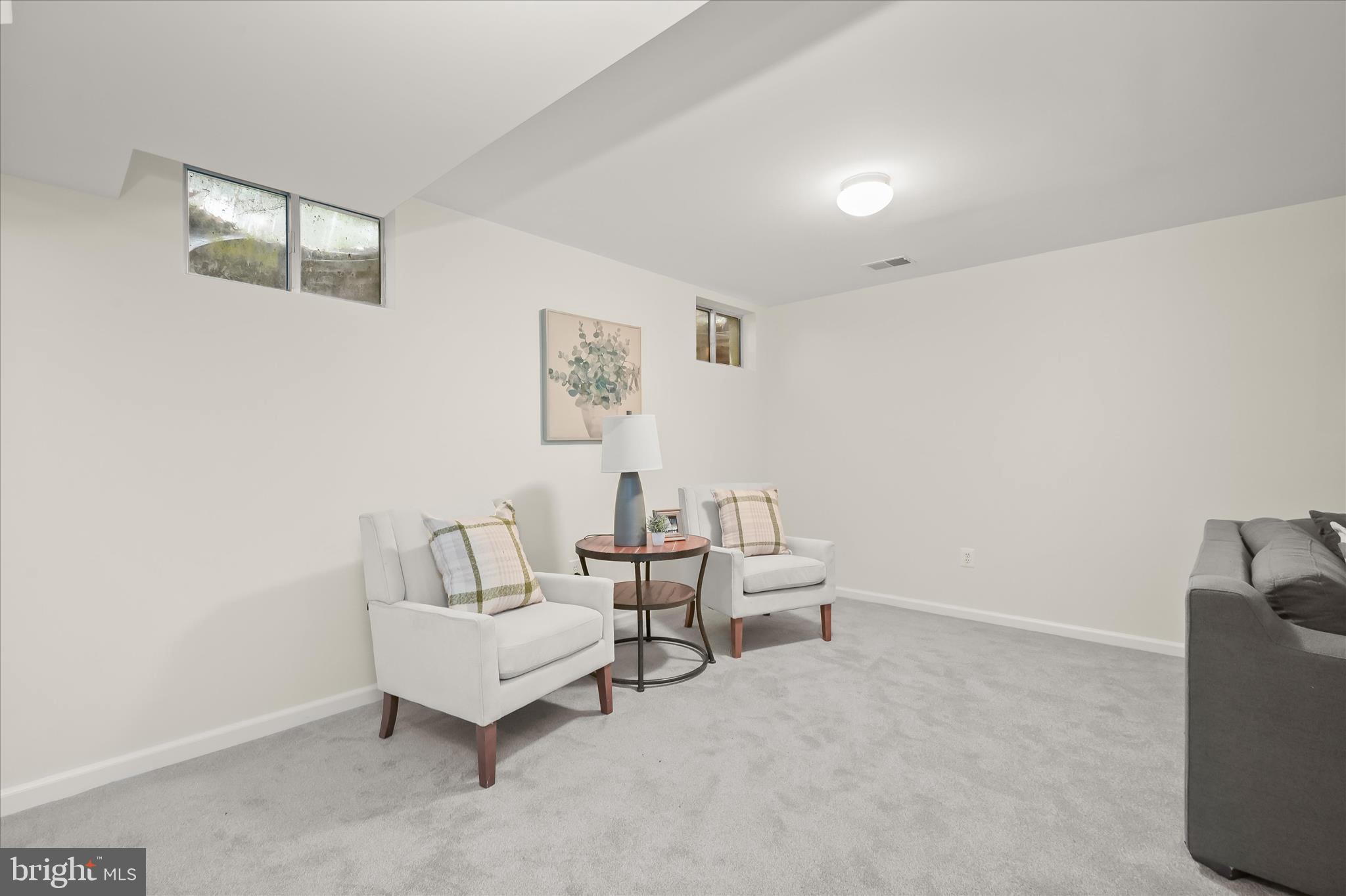 PEBBLE CREEK - Residential