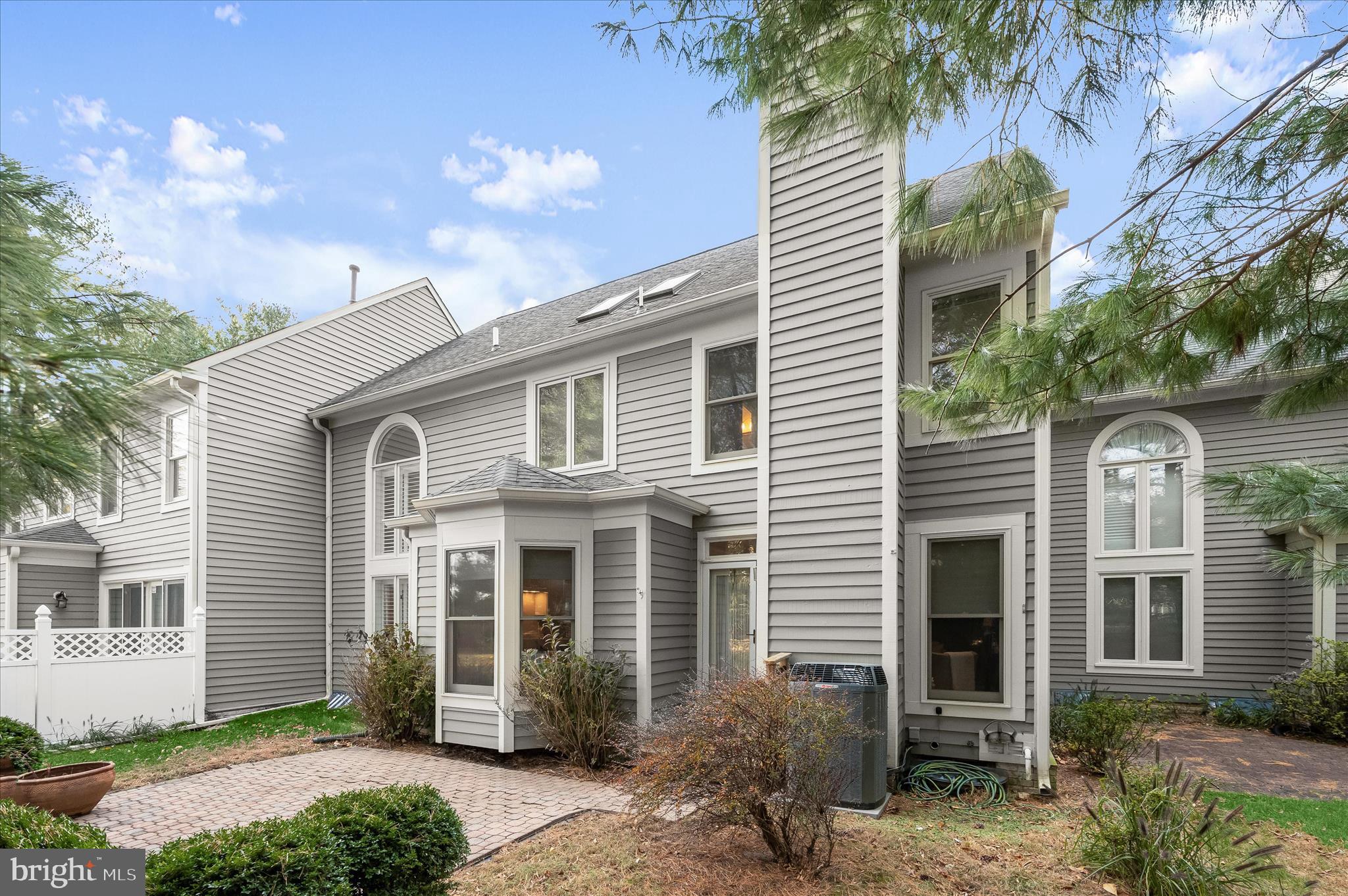 PEBBLE CREEK - Residential