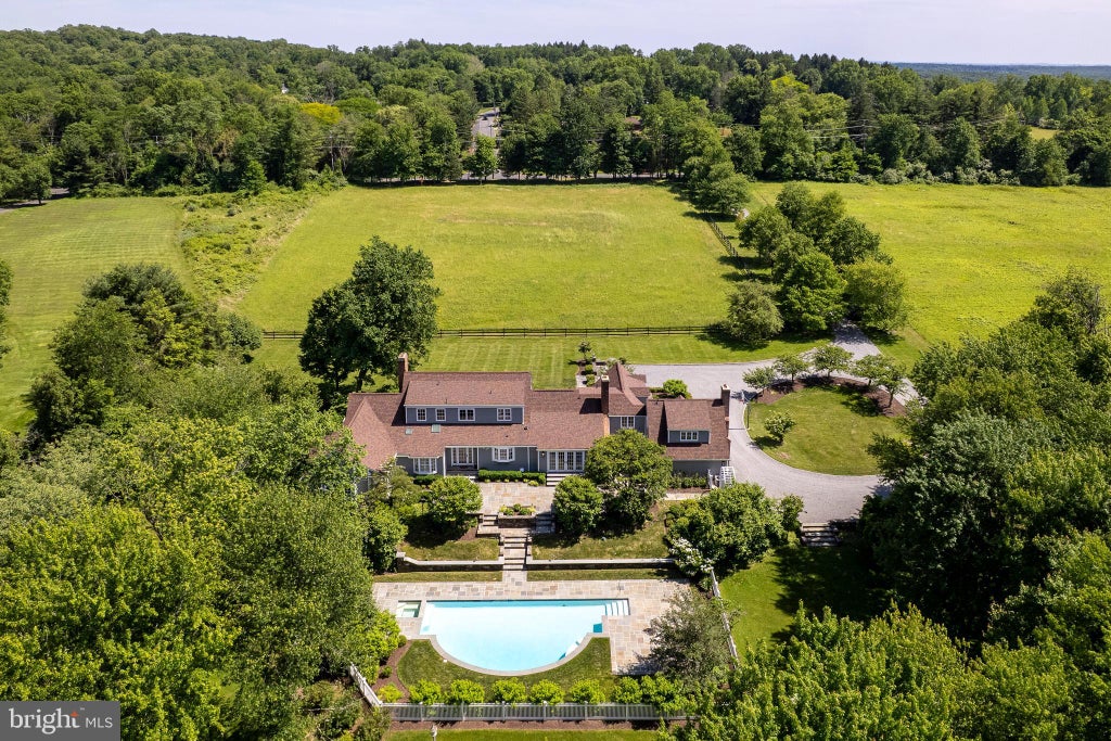 Photo of 987 Cherry Valley Road, PRINCETON, NJ 08540 (MLS # NJME2078738)