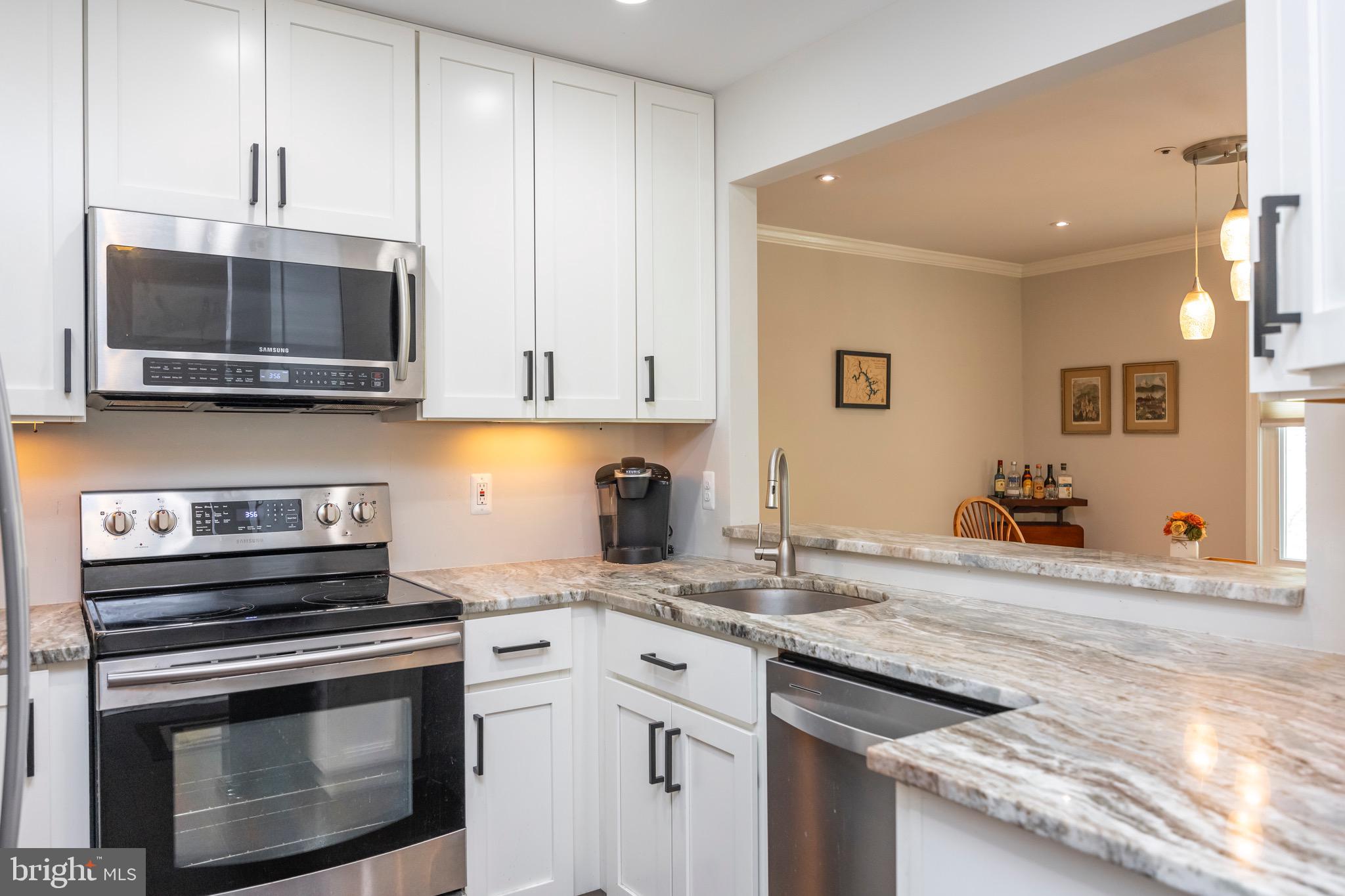 PARRS RIDGE - Residential