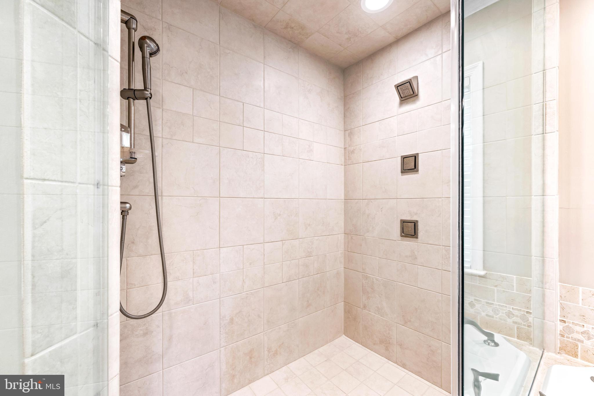 CHESAPEAKE OAKS - Residential