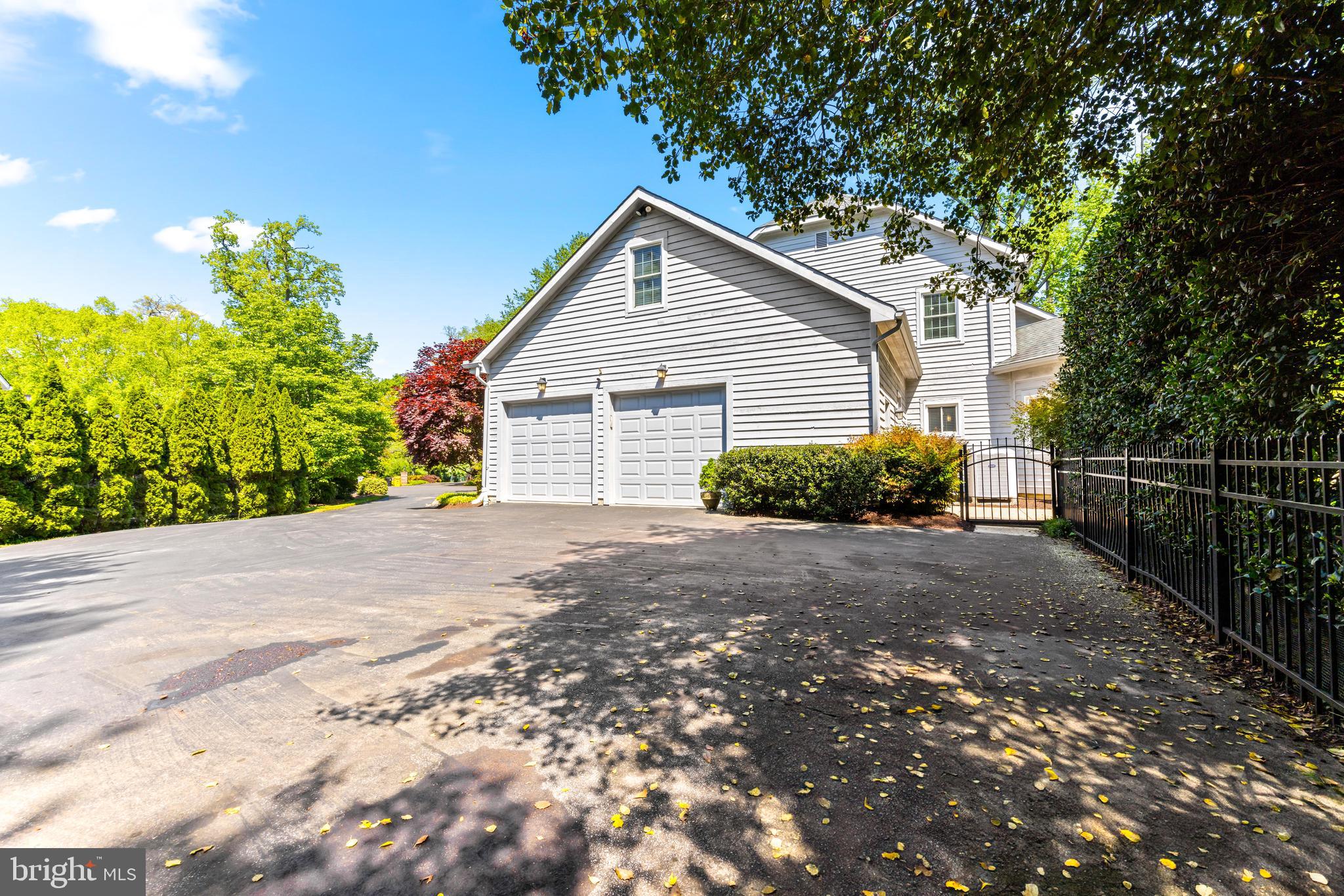 CHESAPEAKE OAKS - Residential