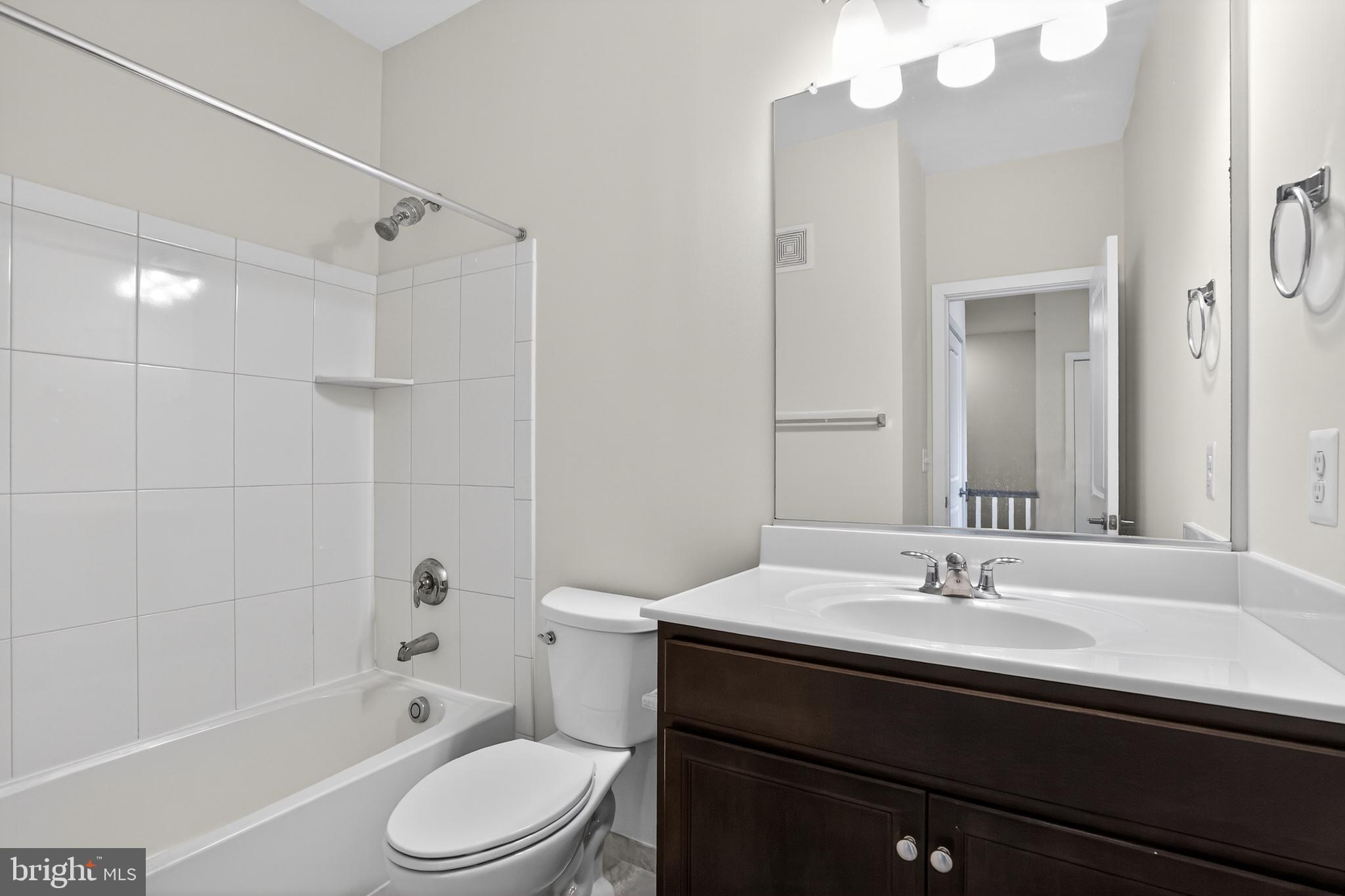 DEMOTT & SILVER - Residential