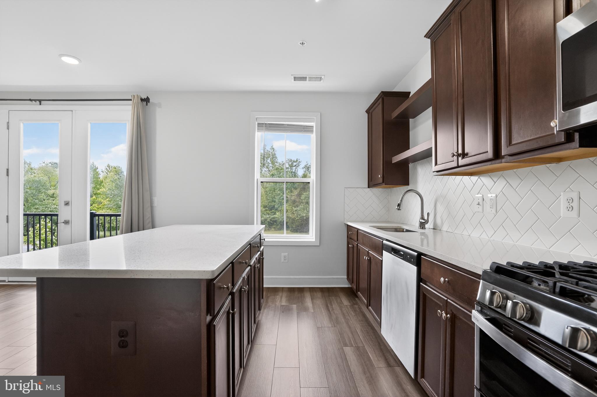 DEMOTT & SILVER - Residential