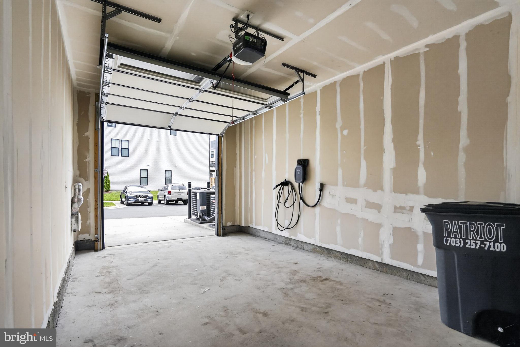 DEMOTT & SILVER - Residential