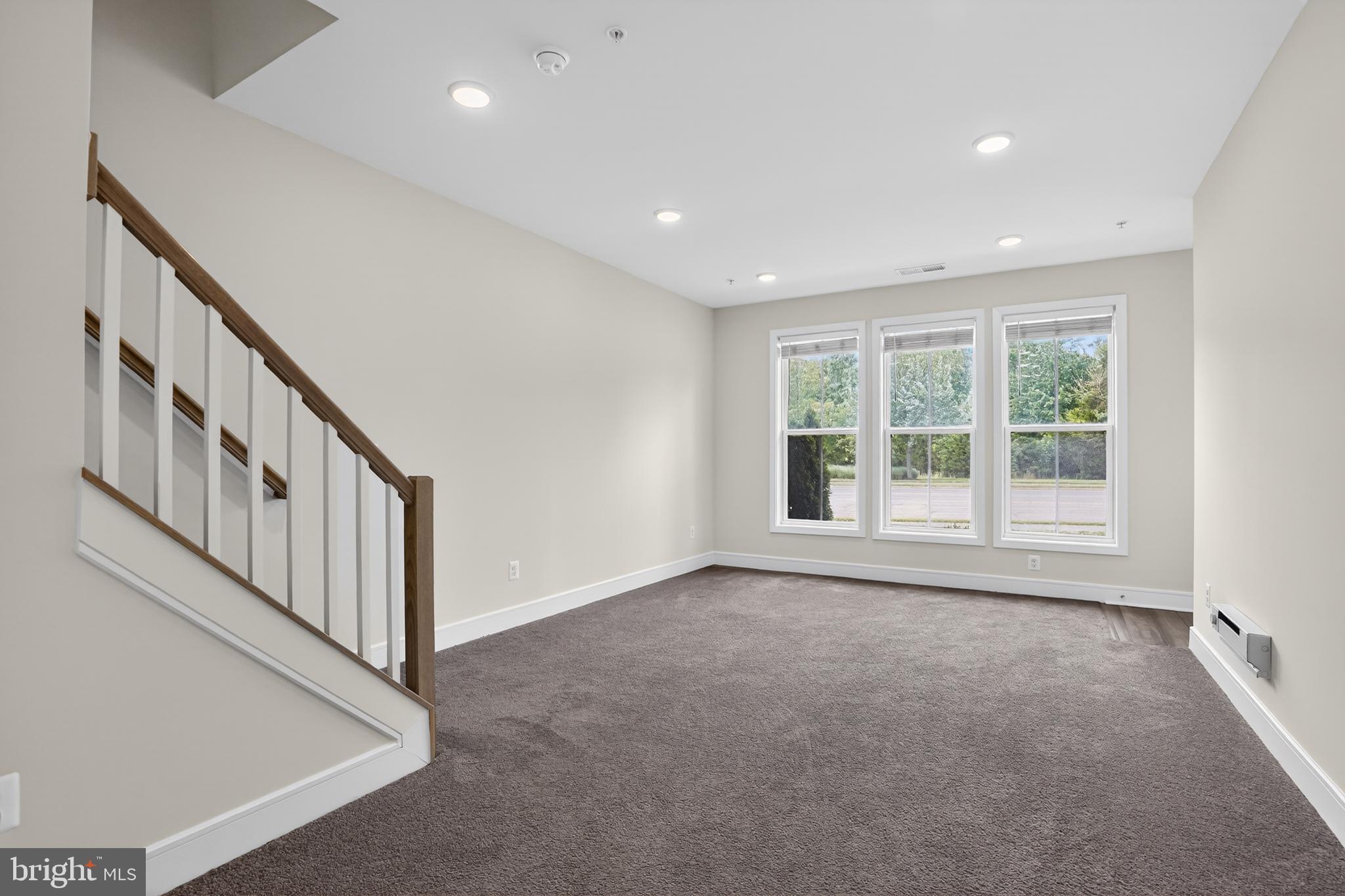 DEMOTT & SILVER - Residential