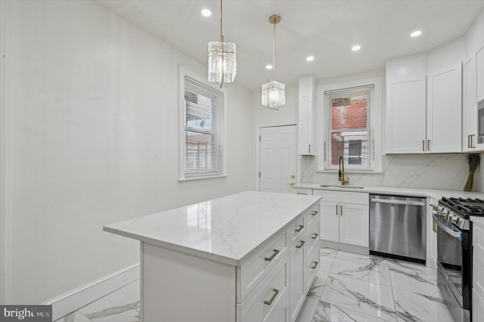 COBBS CREEK - Residential