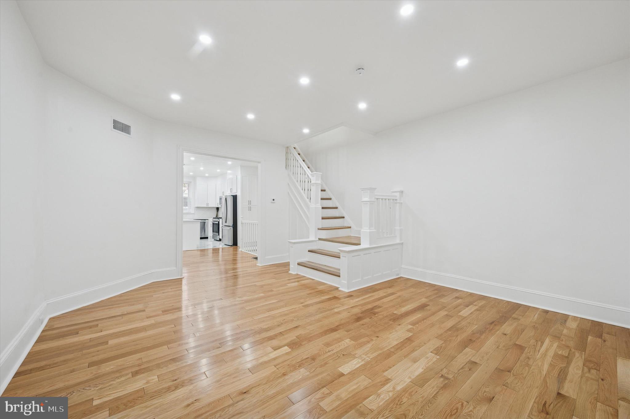 COBBS CREEK - Residential