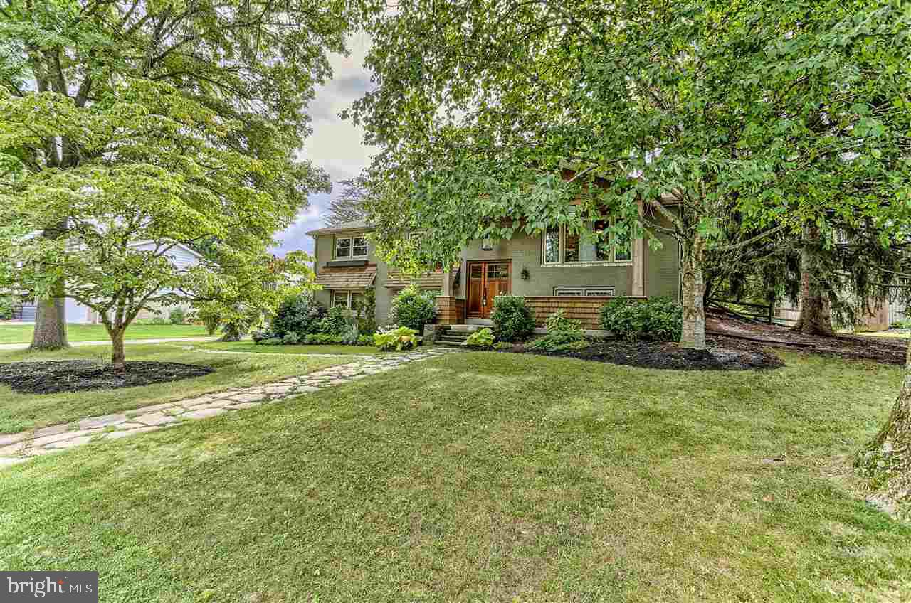 SHERWOOD FOREST - Residential