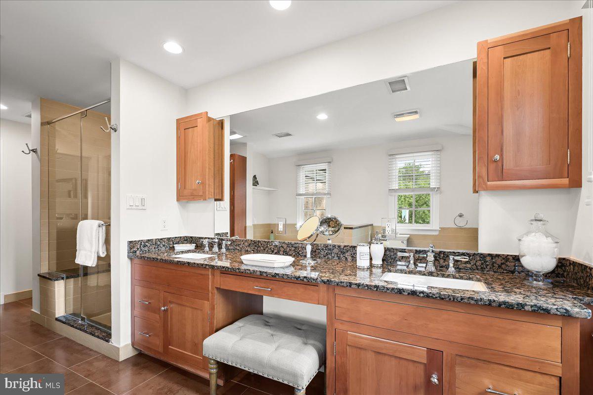 SUMNER - Residential