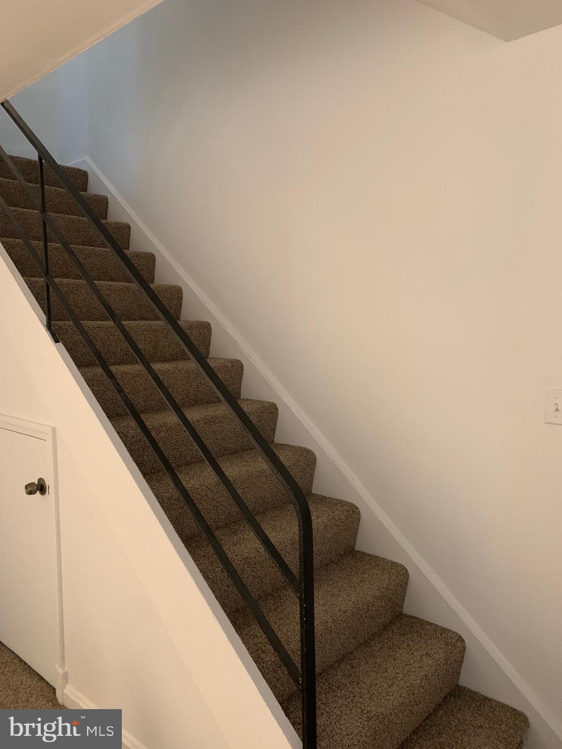 IVERSON MEWS CONDOMINIUM - Residential