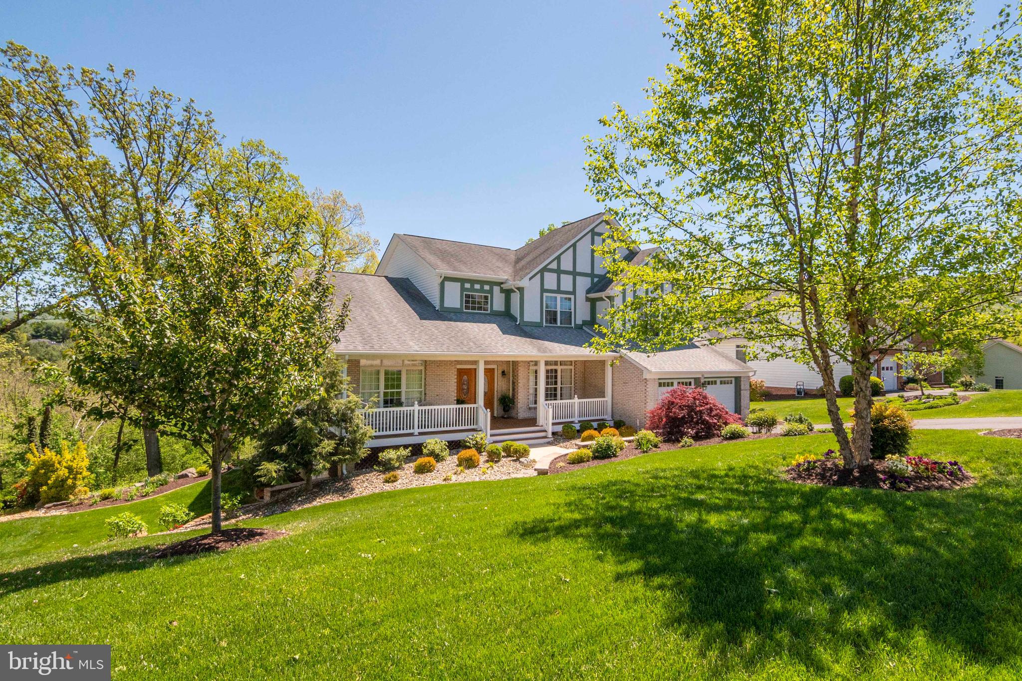 EDINBURG MANOR - Residential