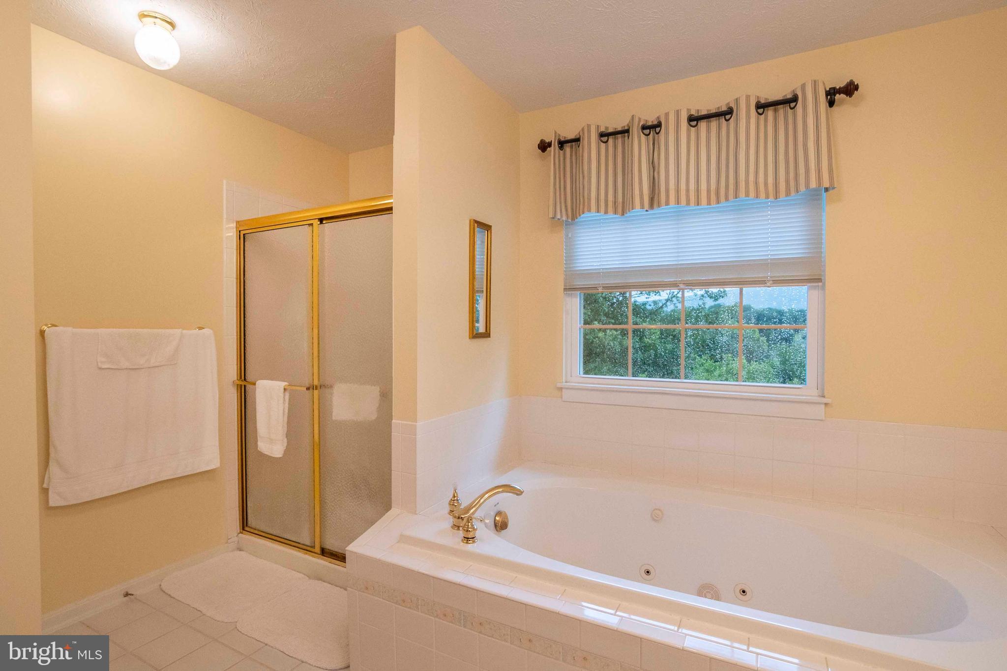 EDINBURG MANOR - Residential