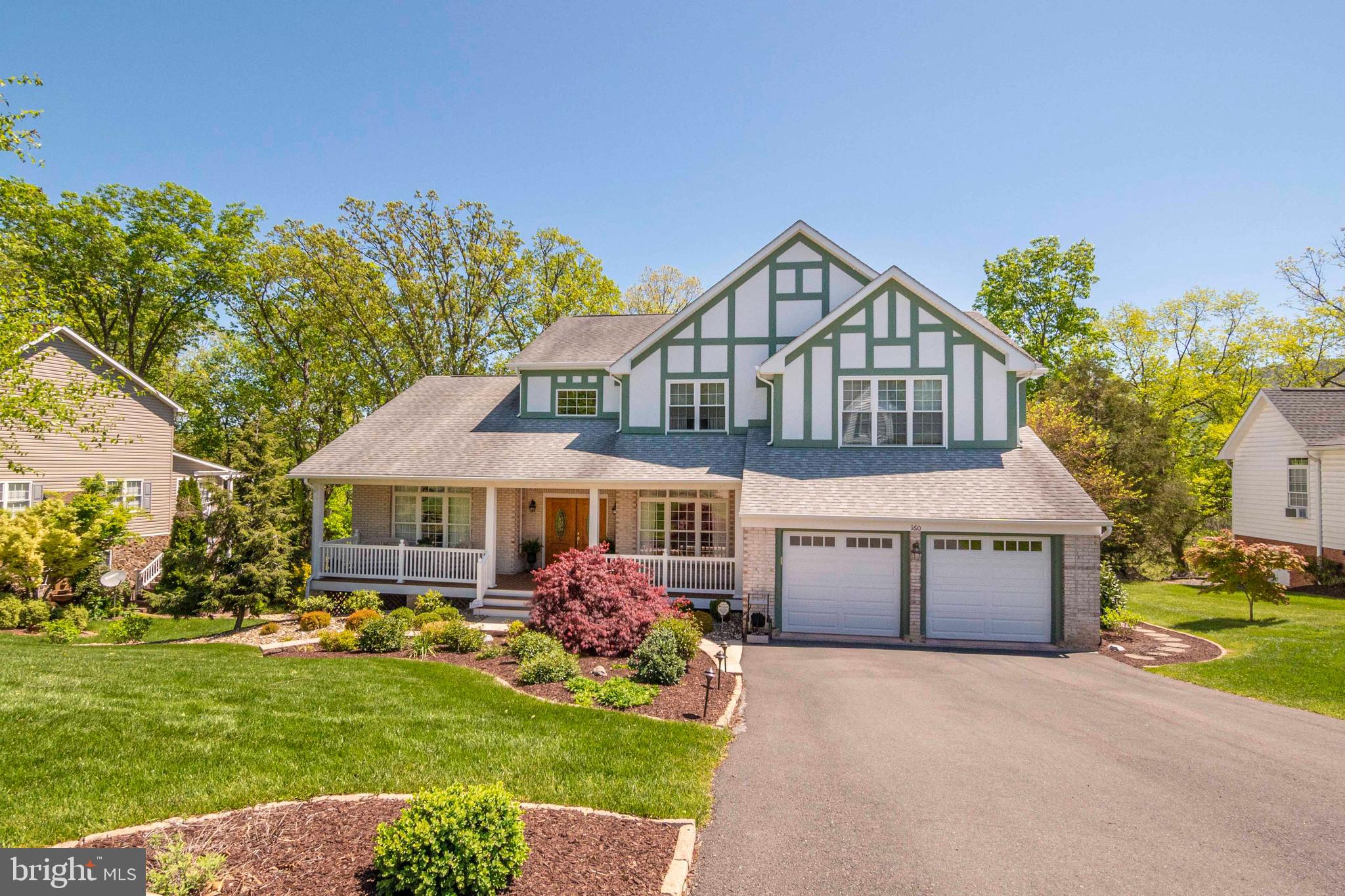 EDINBURG MANOR - Residential