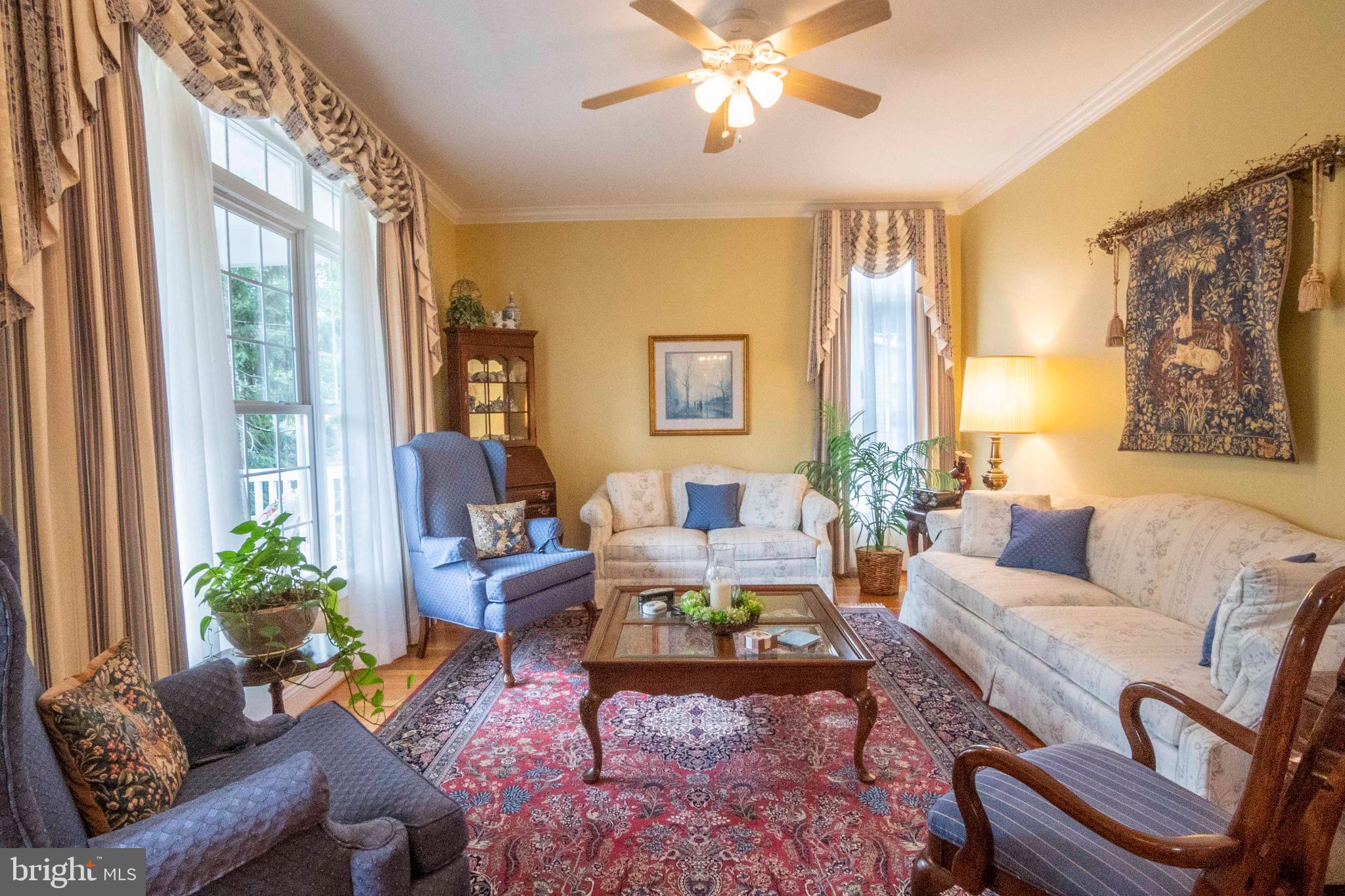 EDINBURG MANOR - Residential